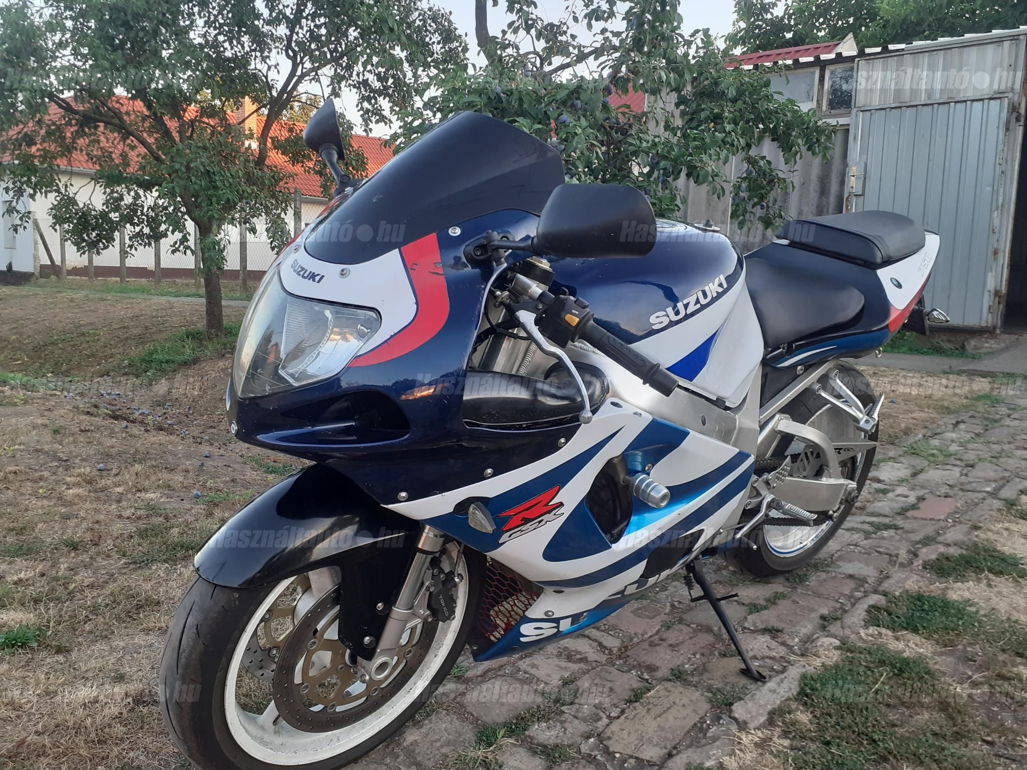 SUZUKI GSX-R 750 2000/4 - 1