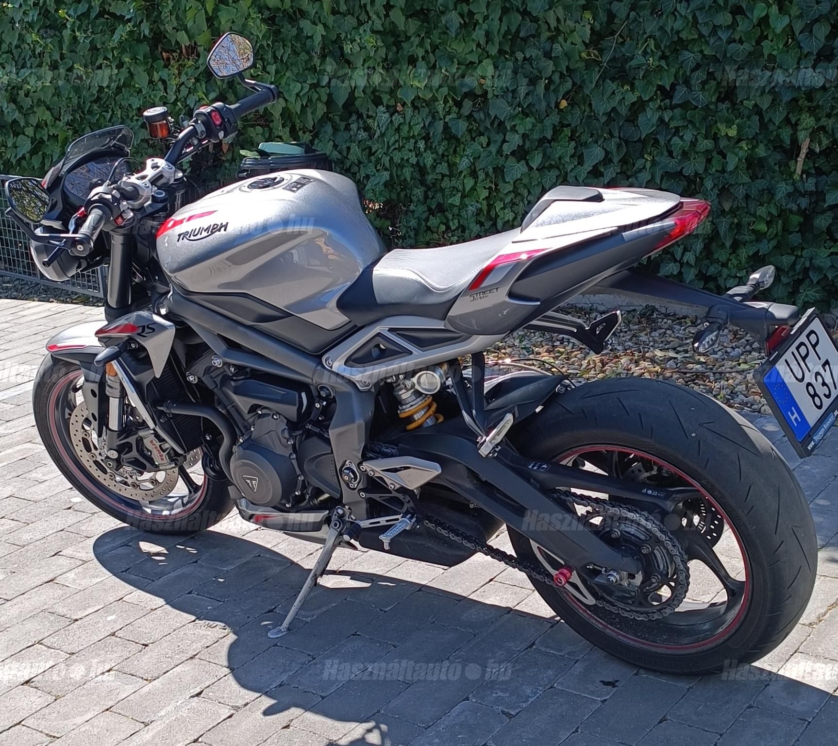 TRIUMPH STREET TRIPLE 2022/2 - 1