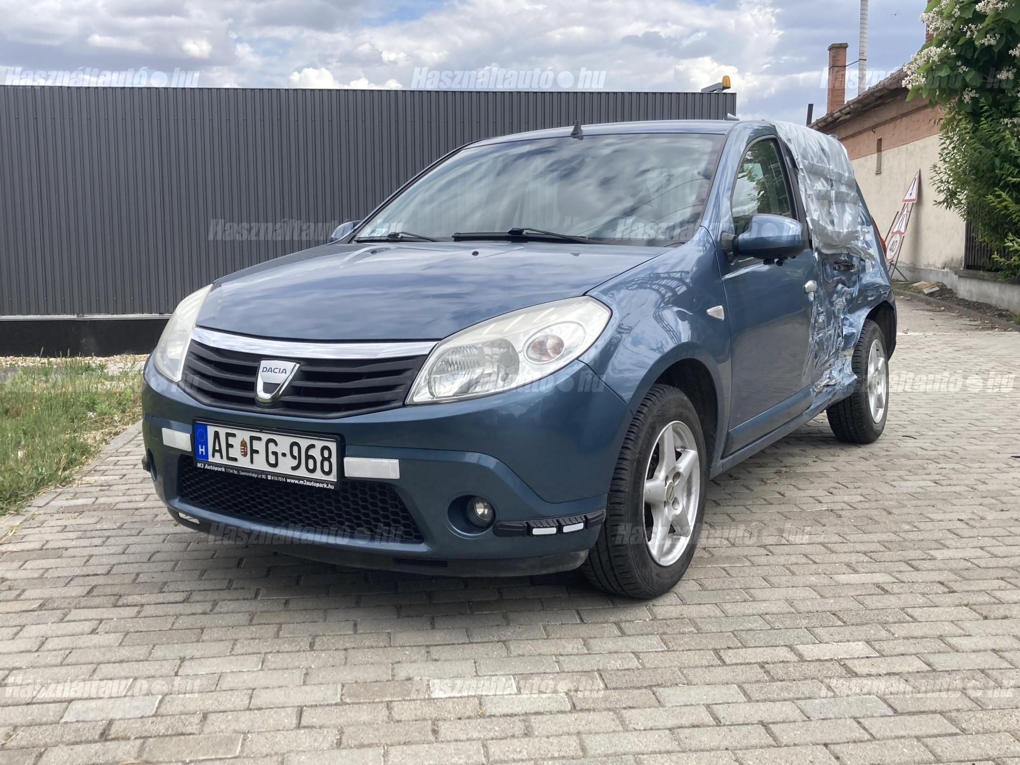 DACIA SANDERO 2009/6 - 1
