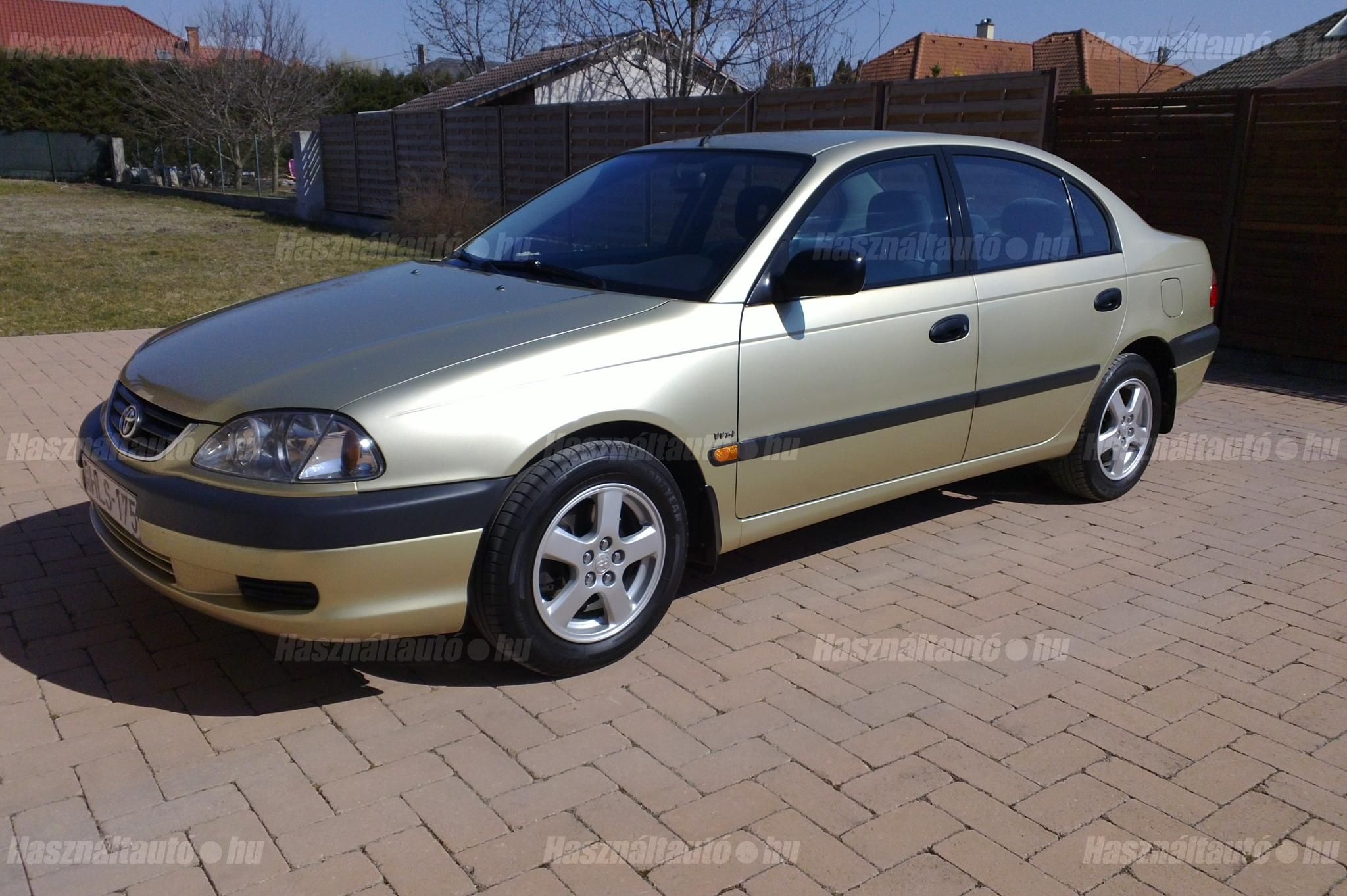 TOYOTA AVENSIS 2001/1 - 1
