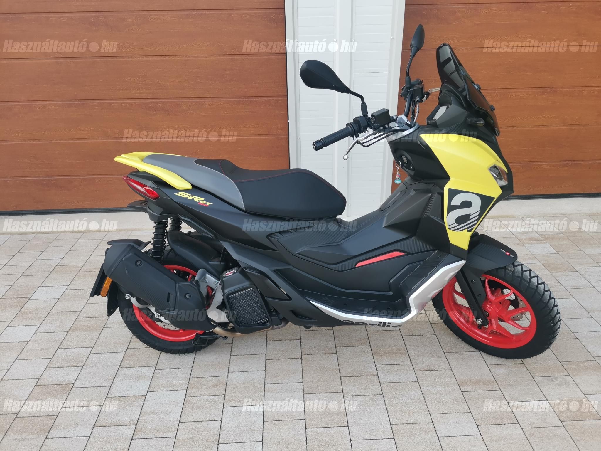 APRILIA SR GT 125 2023/3 - 1