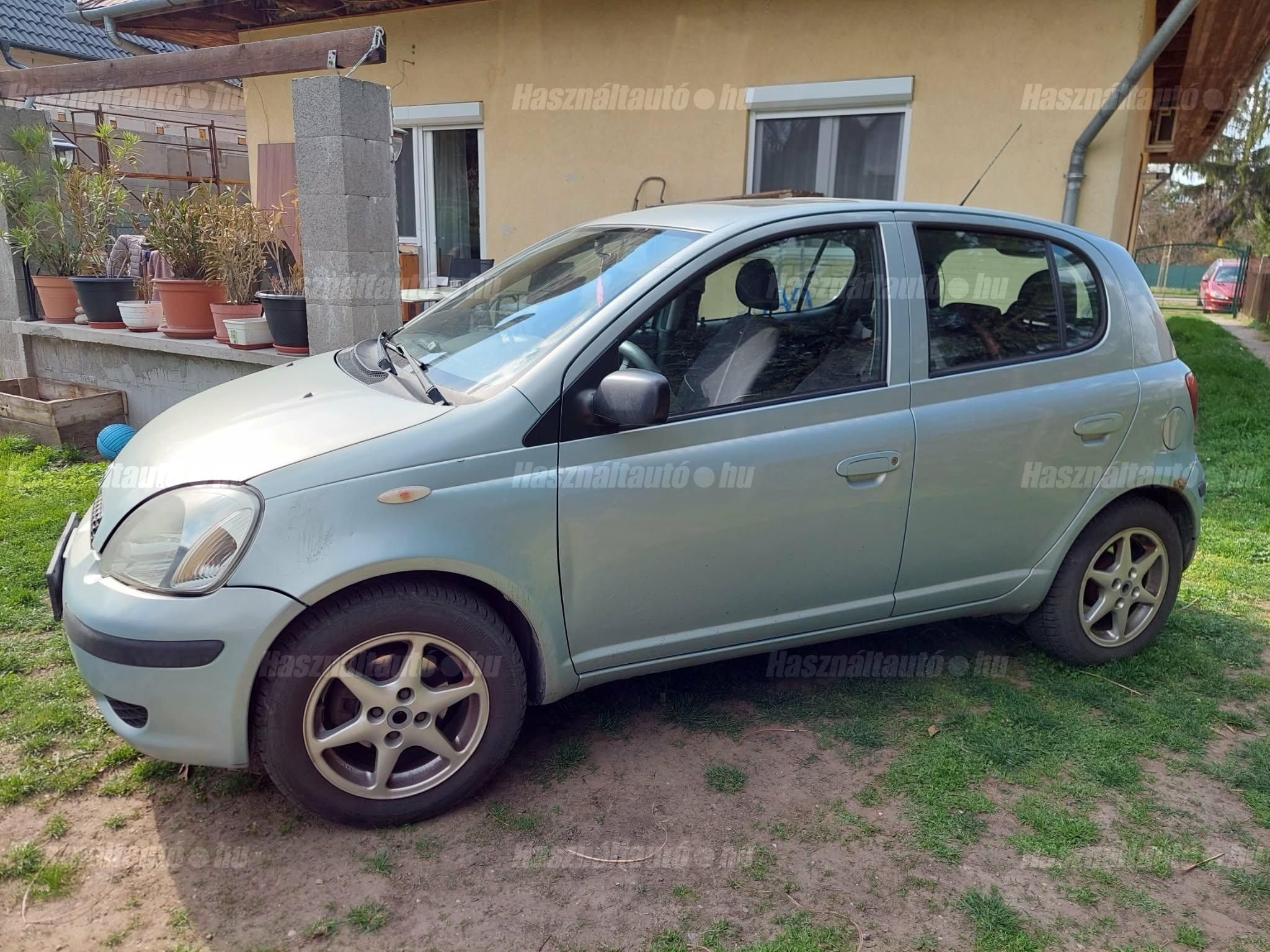 TOYOTA YARIS 2003/12 - 1