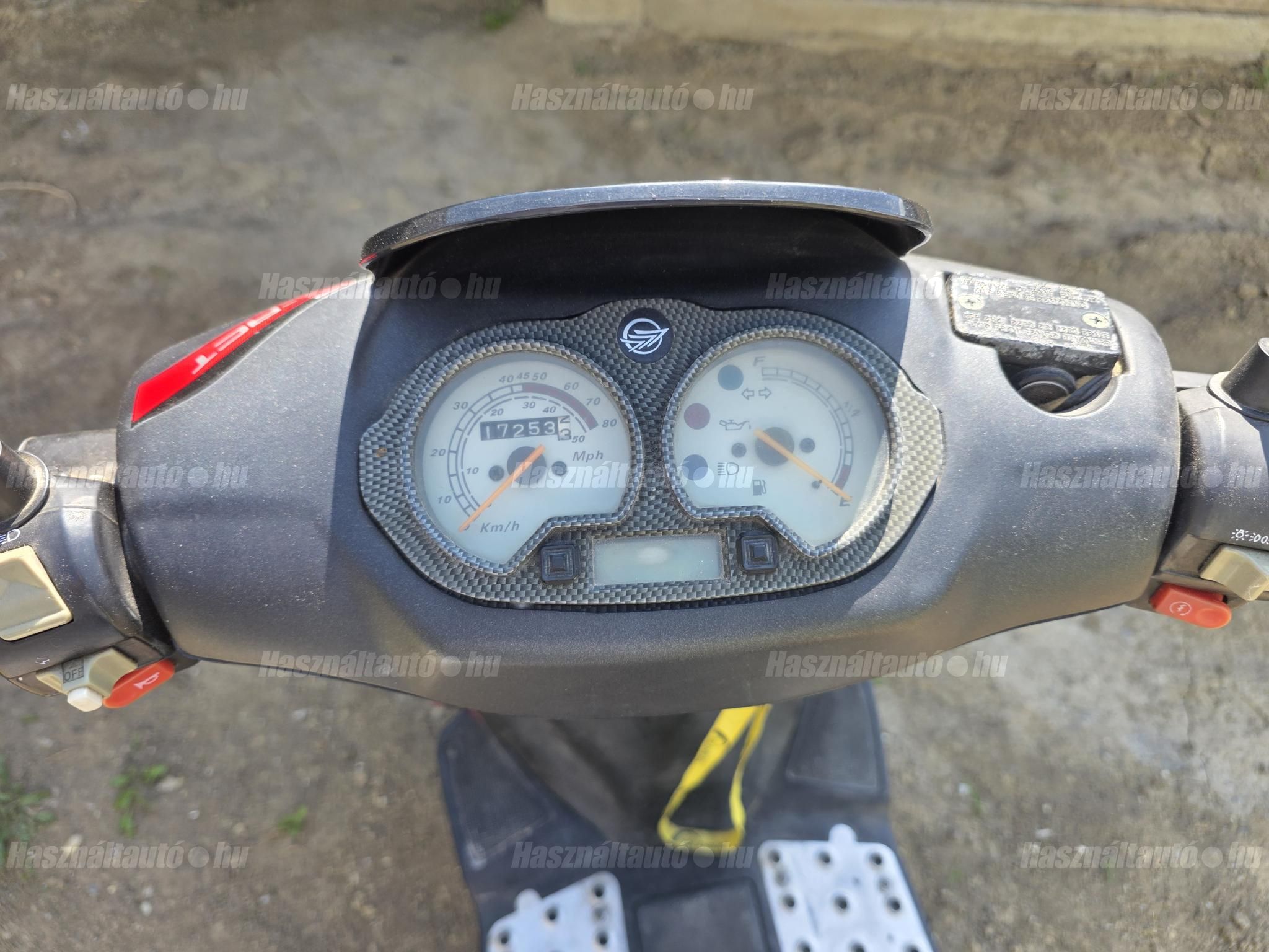 KEEWAY F-ACT 50 2010/6 - 1