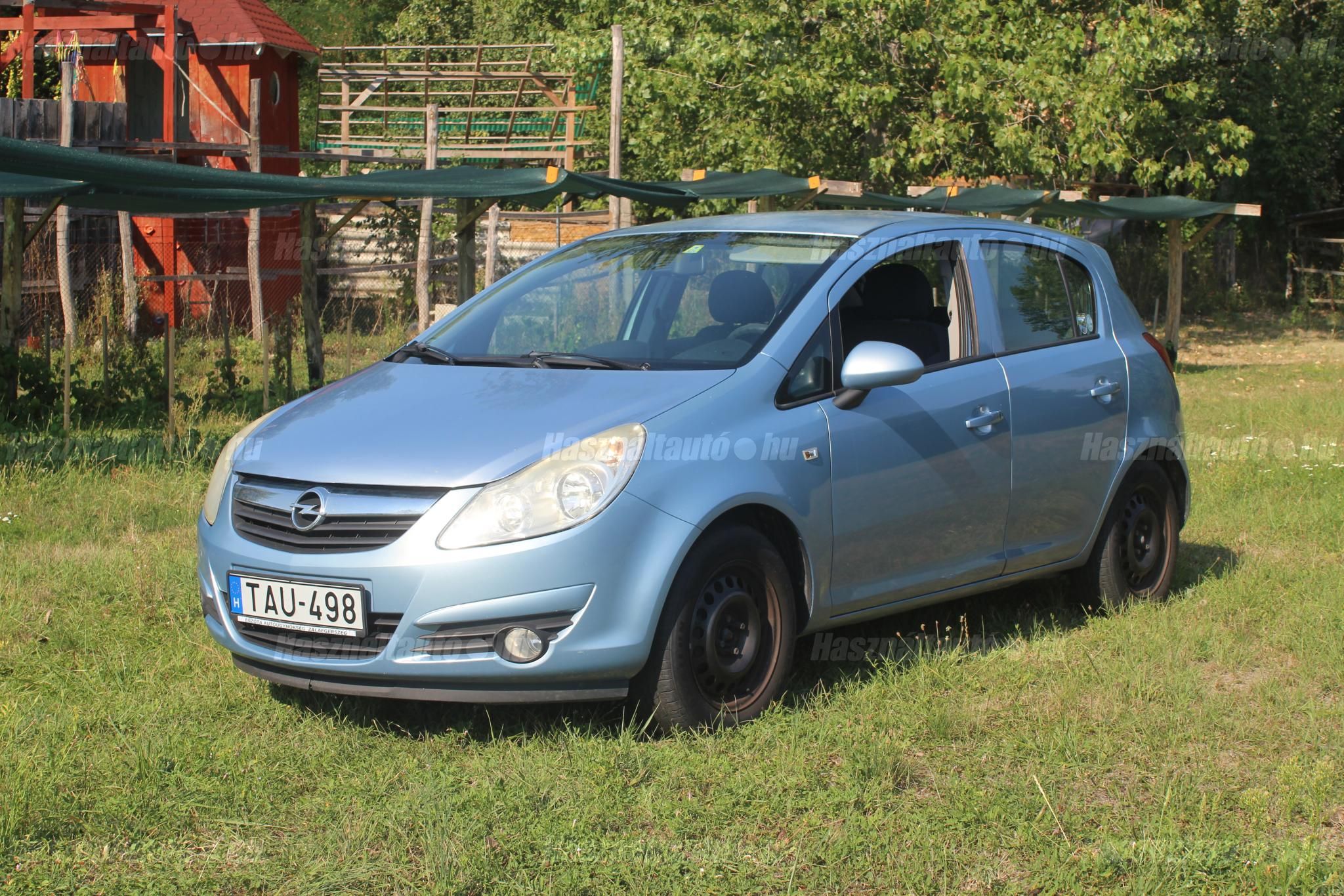 OPEL CORSA D 2009/8 - 1