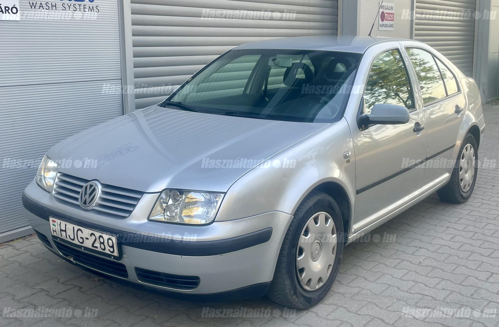VOLKSWAGEN BORA 2001/10 - 1