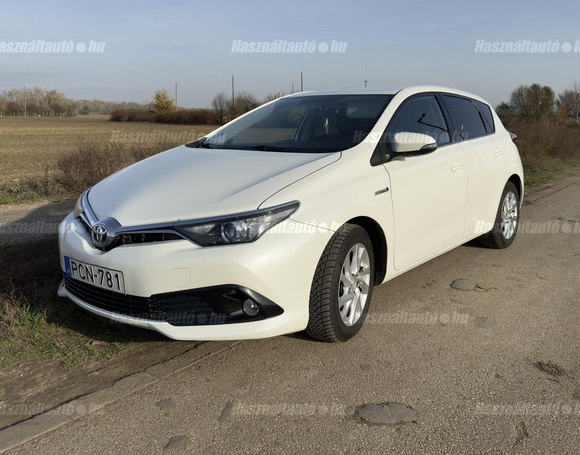 TOYOTA AURIS 2015/3 - 1