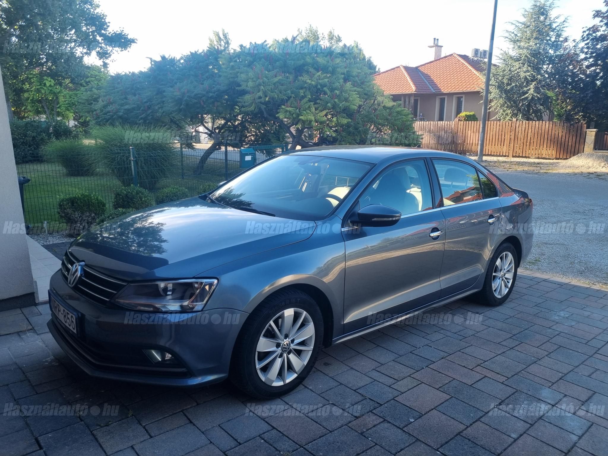 VOLKSWAGEN JETTA 2016 - 1