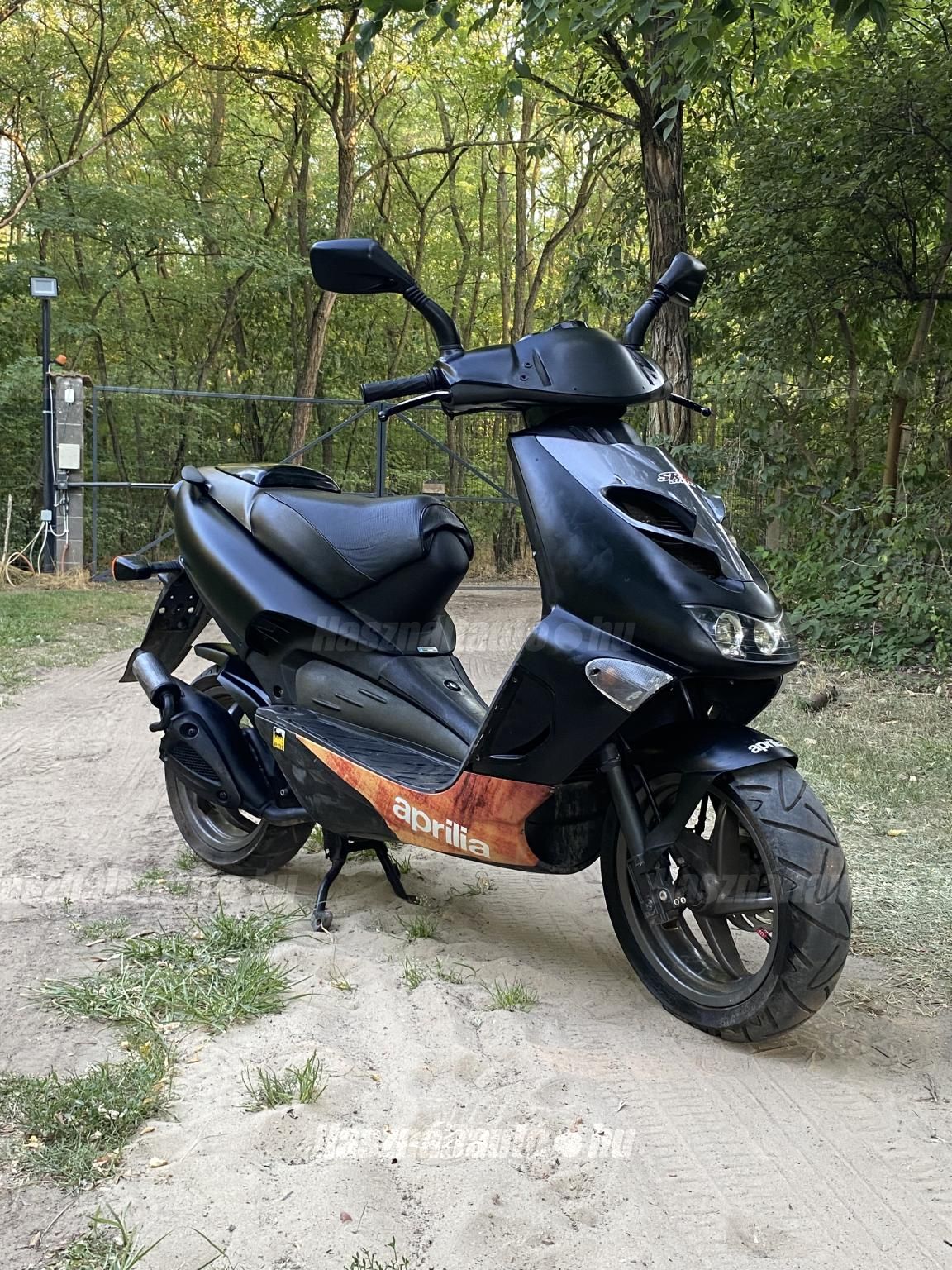 APRILIA SR 50 2012/5 - 1