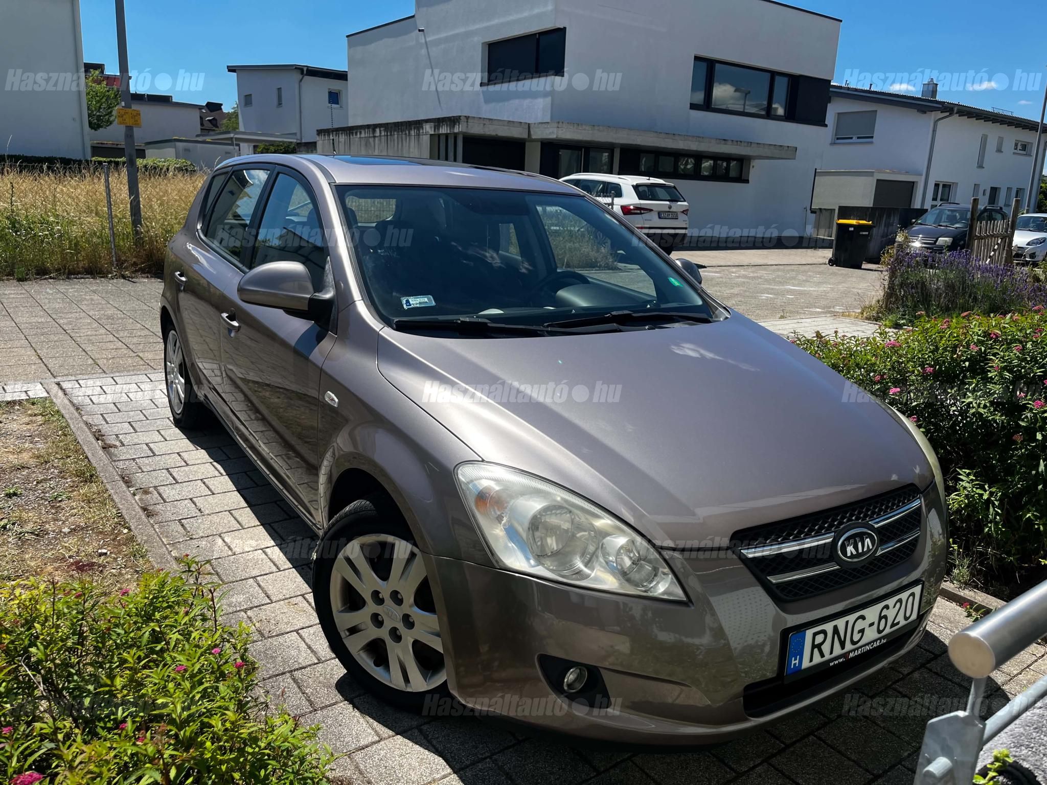KIA CEE'D 2007/8 - 1