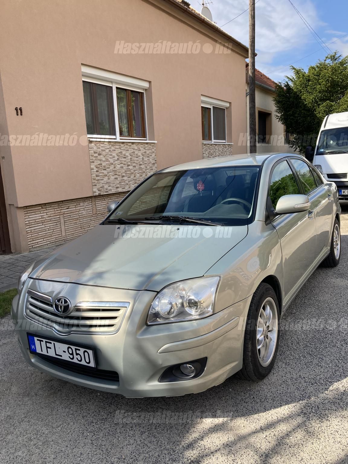 TOYOTA AVENSIS 2008/8 - 1