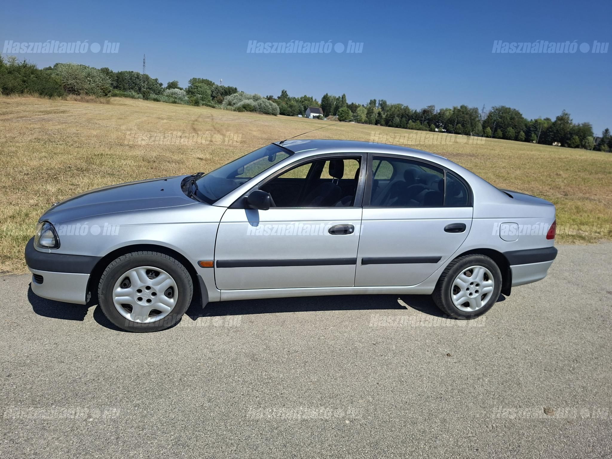TOYOTA AVENSIS 1998 - 1