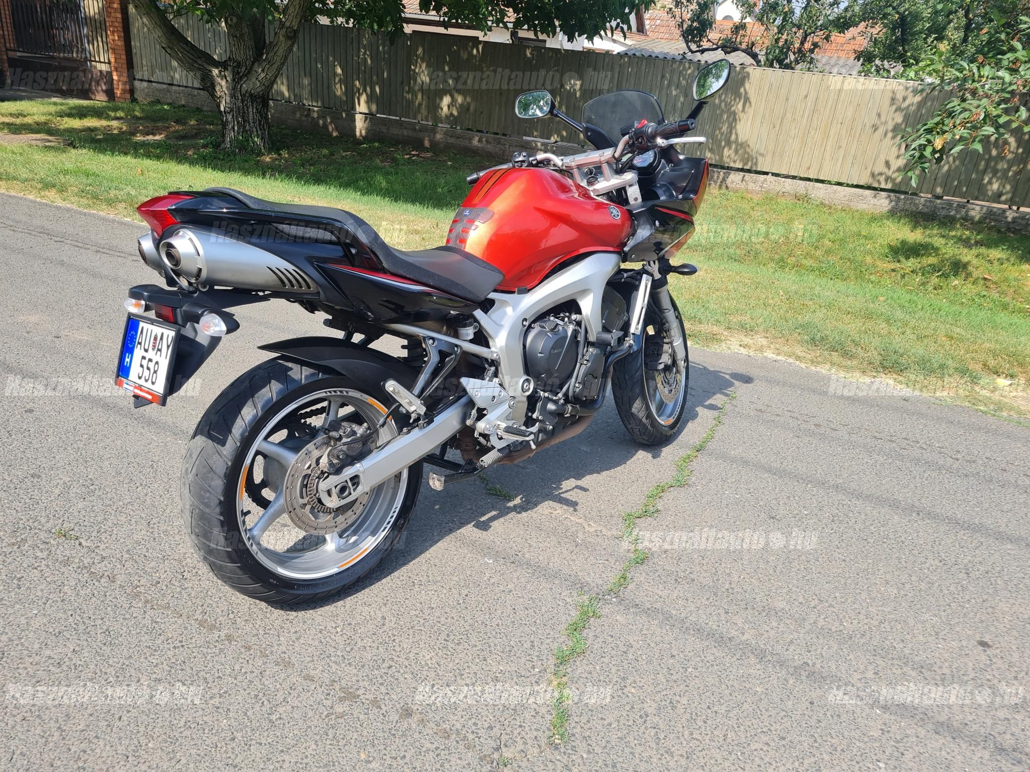 YAMAHA FZ6-S (FAZER) 2010/6 - 1