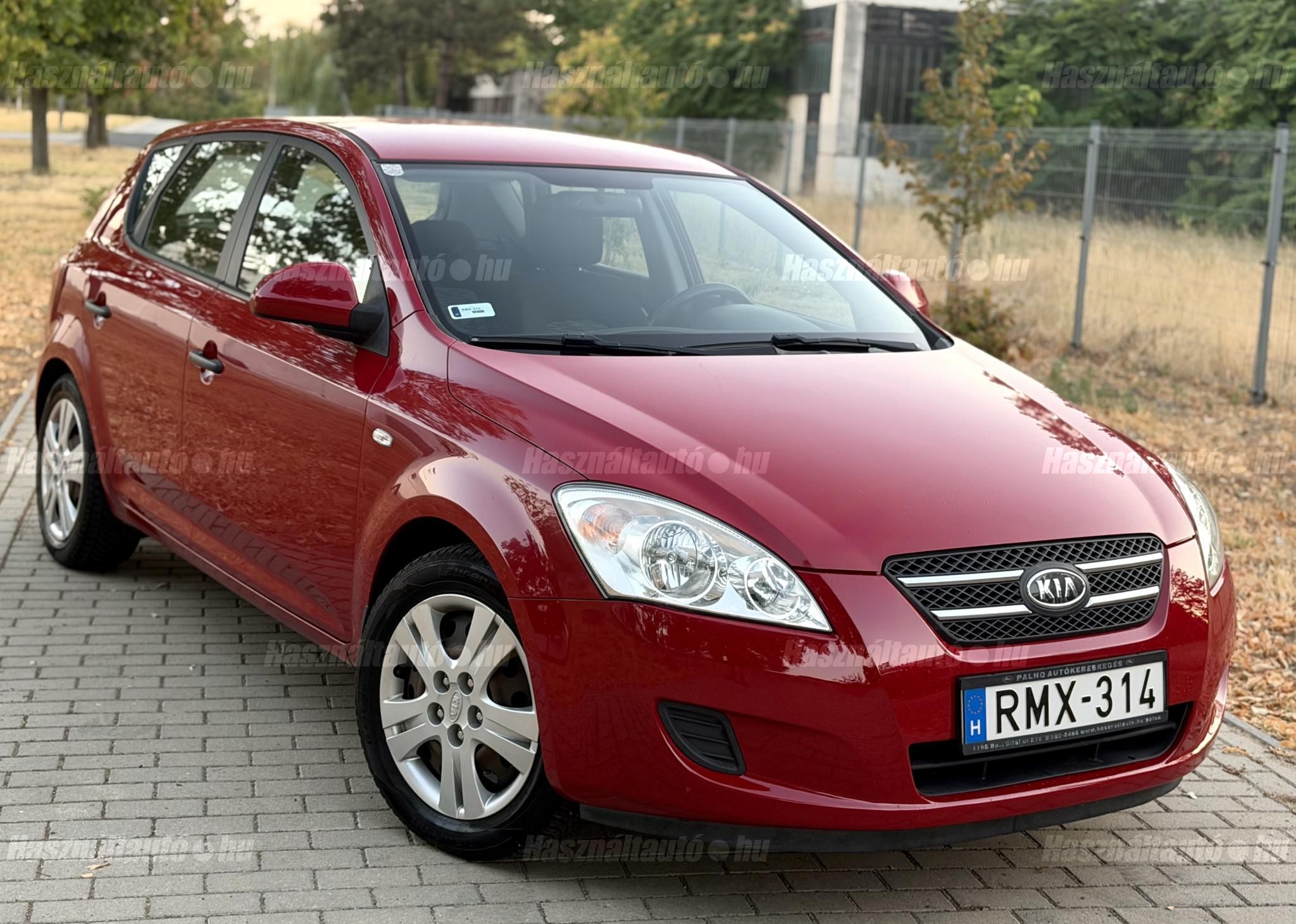 KIA CEE'D 2009/2 - 1