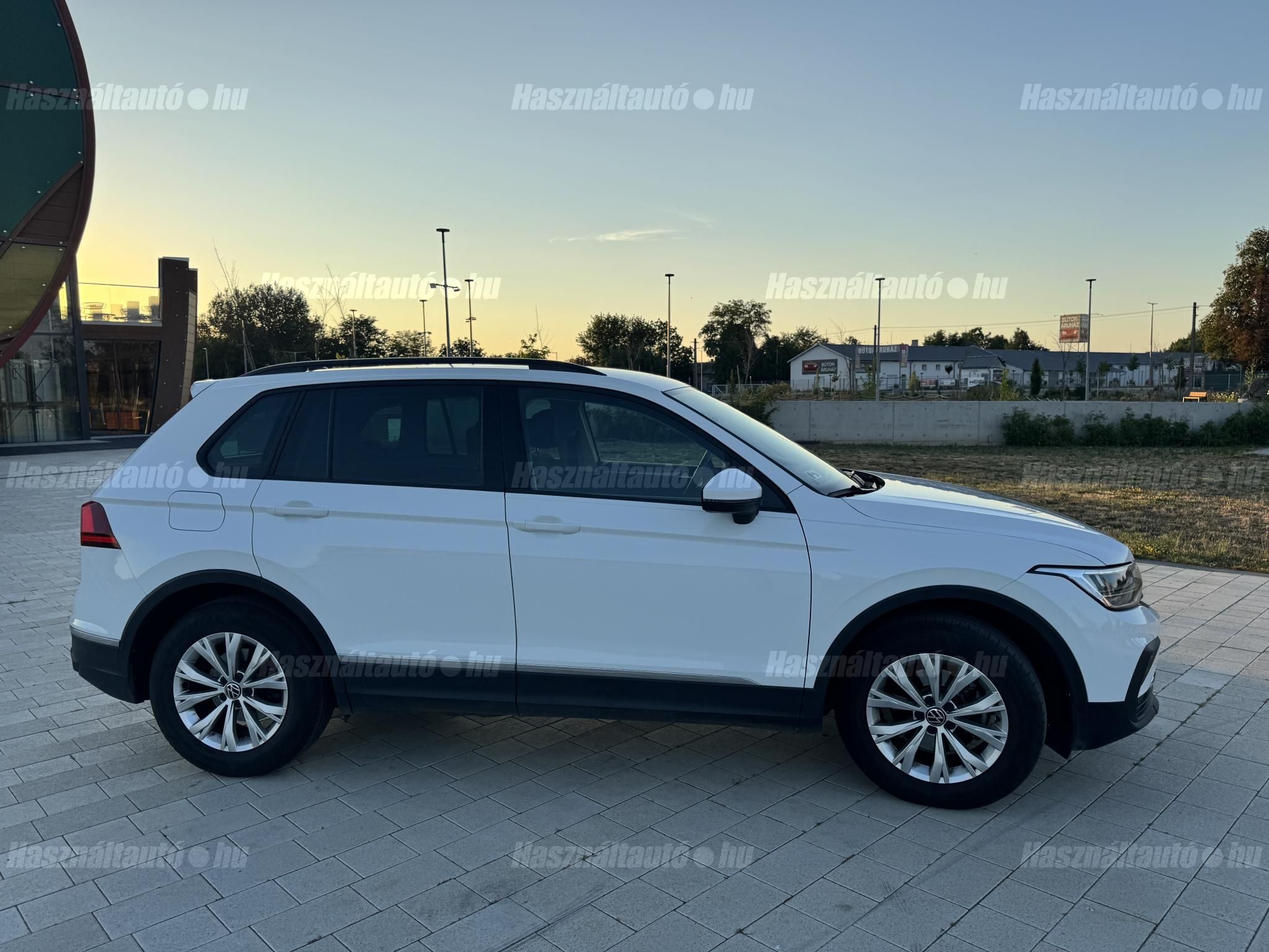 VOLKSWAGEN TIGUAN 2023/3 - 1