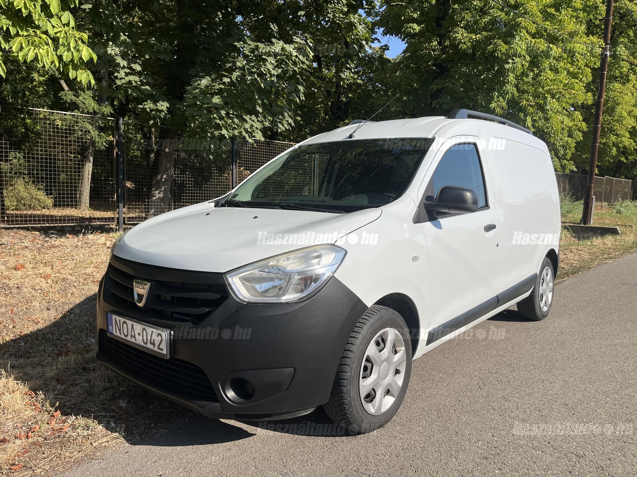DACIA DOKKER 2016/9 - 1