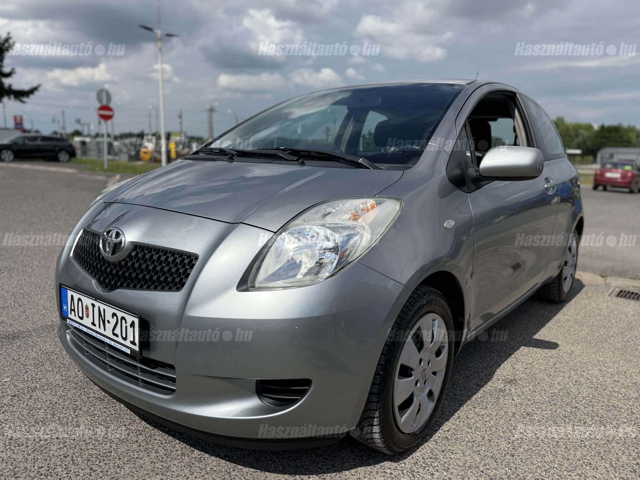 TOYOTA YARIS 2006/3 - 1
