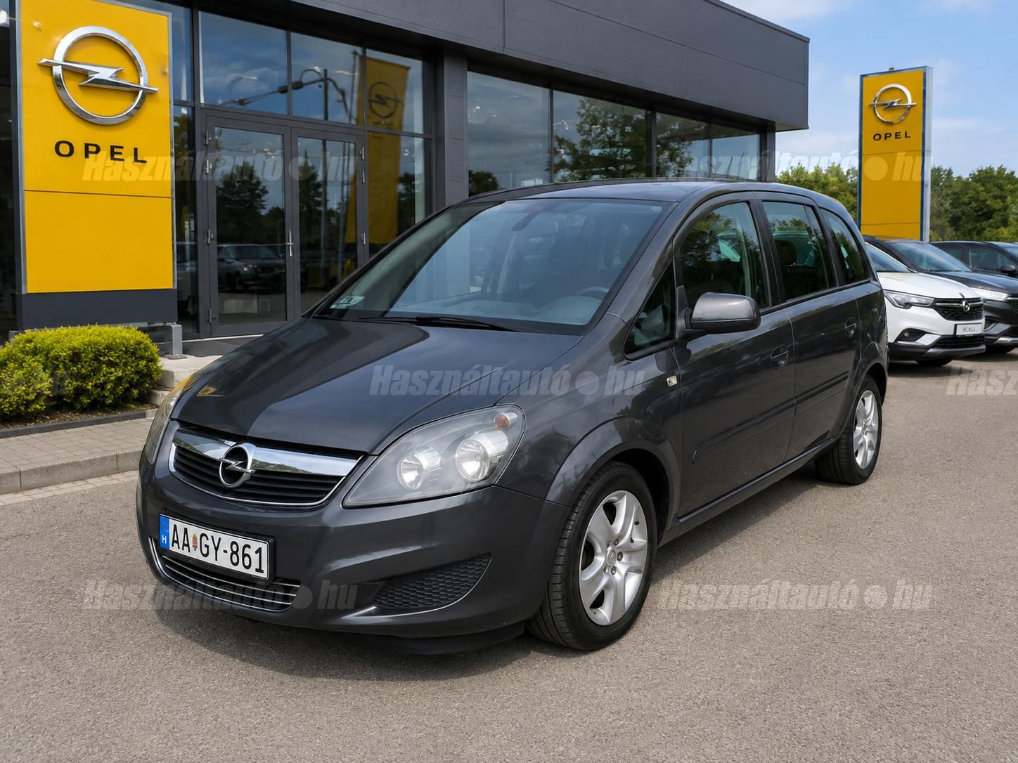 OPEL ZAFIRA B 2013 - 1