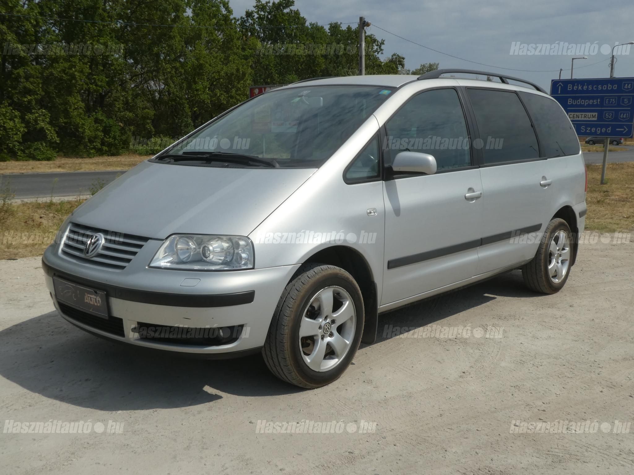VOLKSWAGEN SHARAN 2003/4 - 1