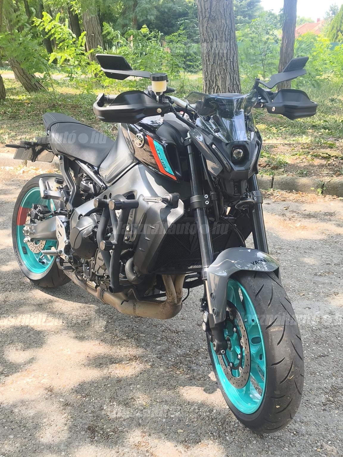 YAMAHA MT-09 2022/4 - 1