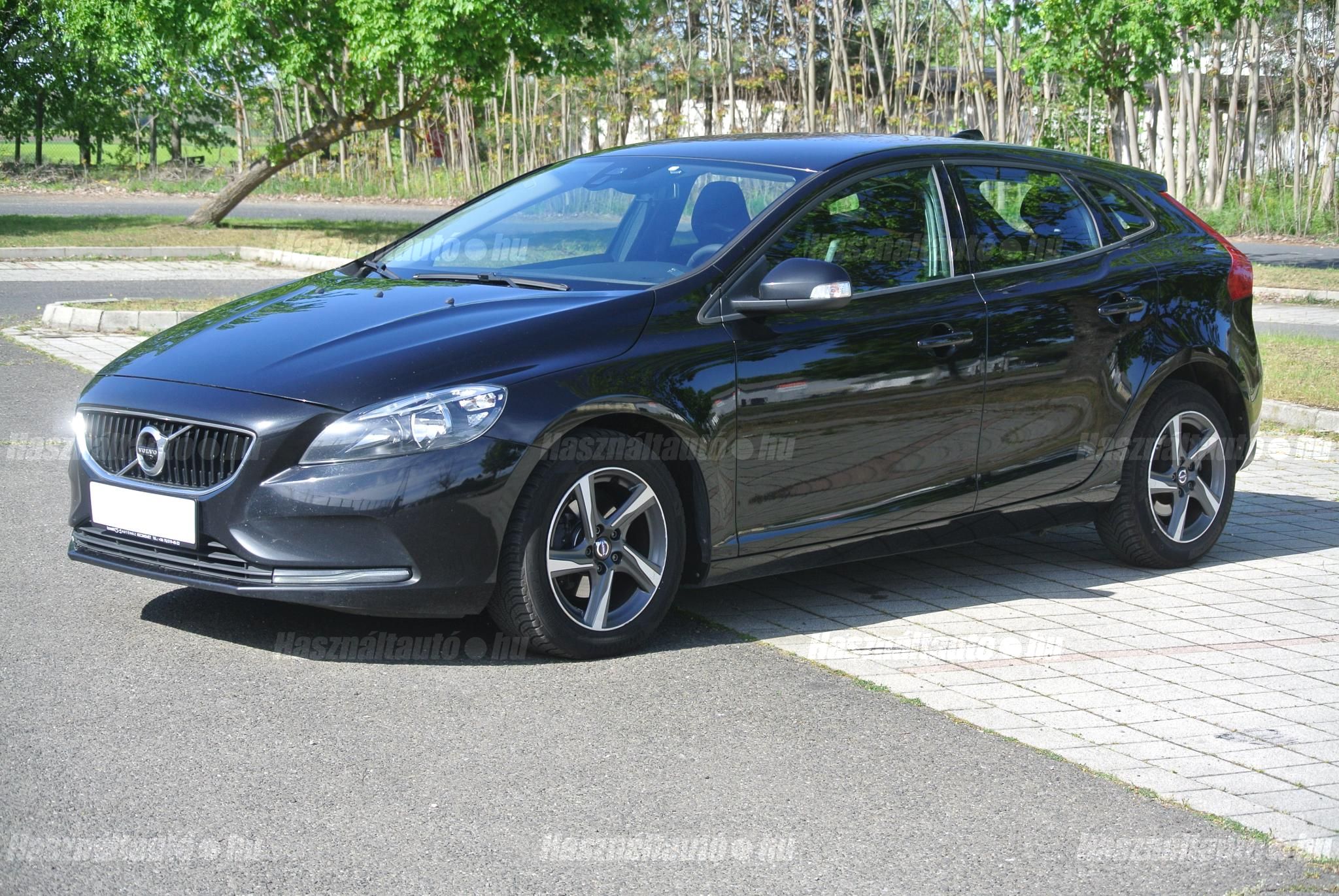 VOLVO V40 2016/11 - 1