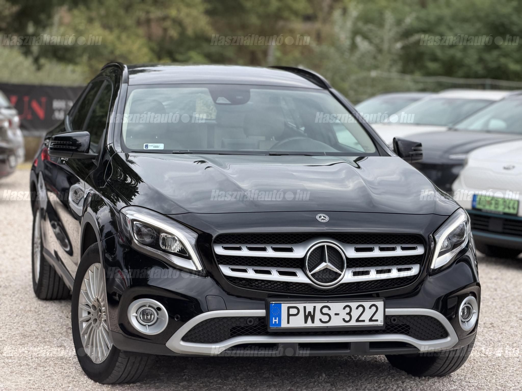 MERCEDES-BENZ GLA 180 2018/6 - 1