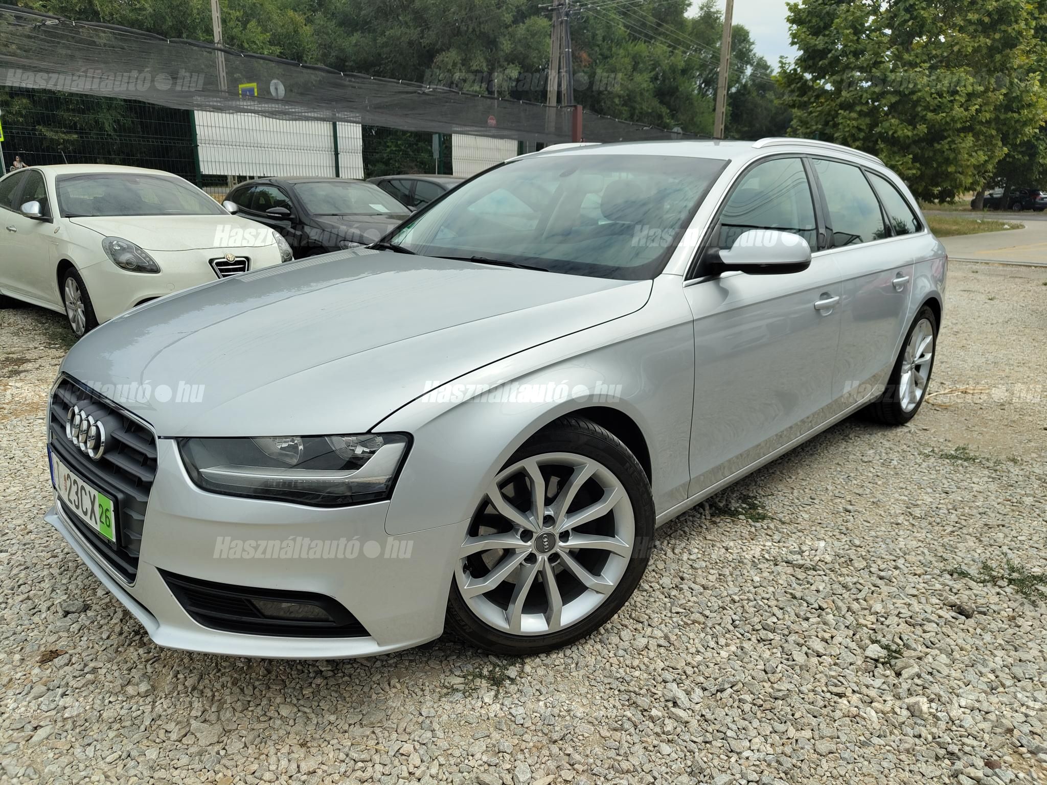 AUDI A4 2012/8 - 1