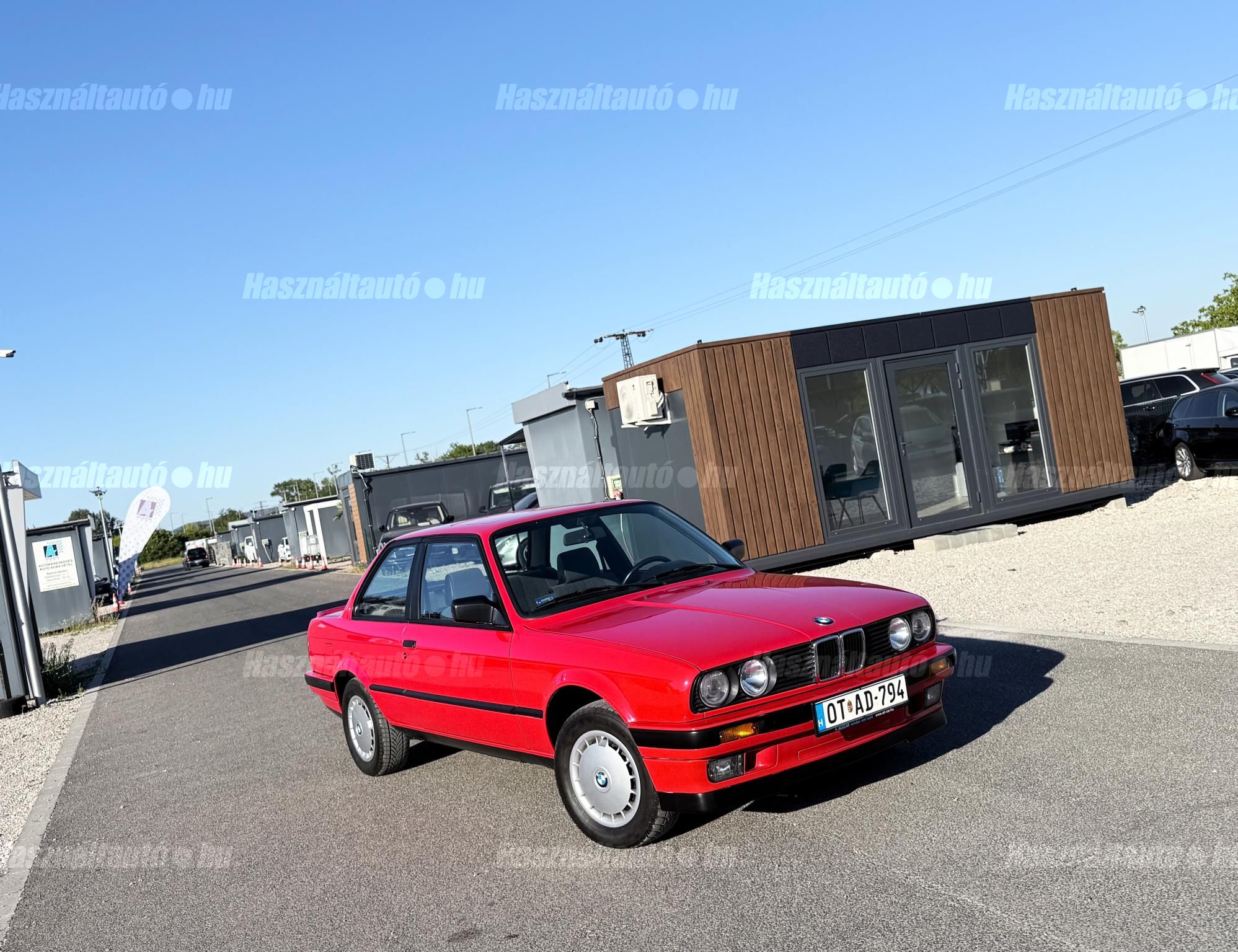 BMW 318 1990/10 - 1