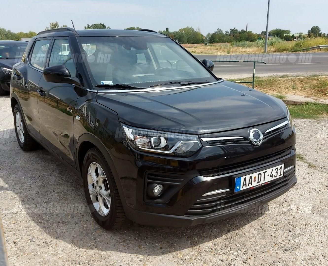 SSANGYONG TIVOLI 2022/10 - 1