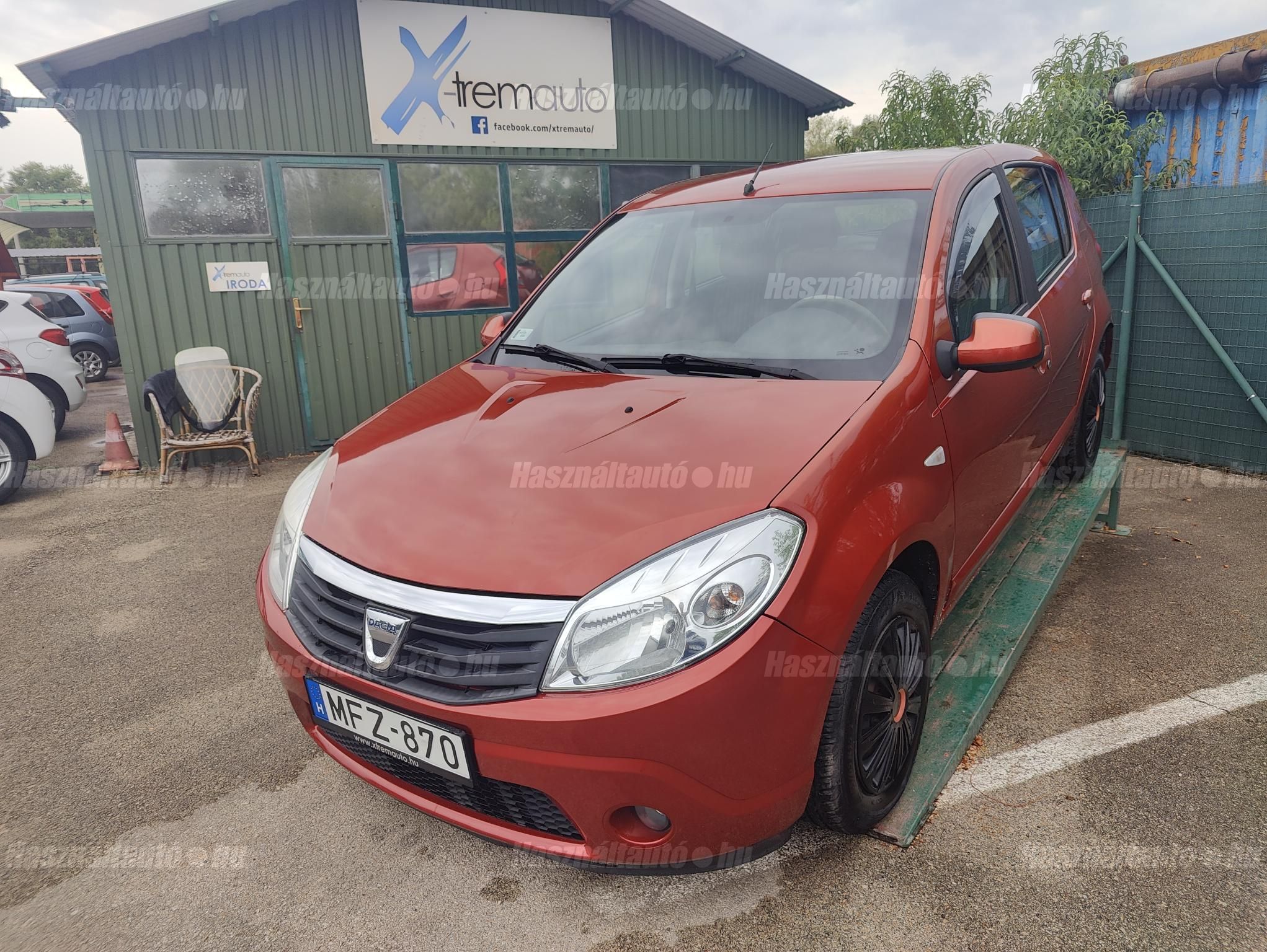 DACIA SANDERO 2012/9 - 1