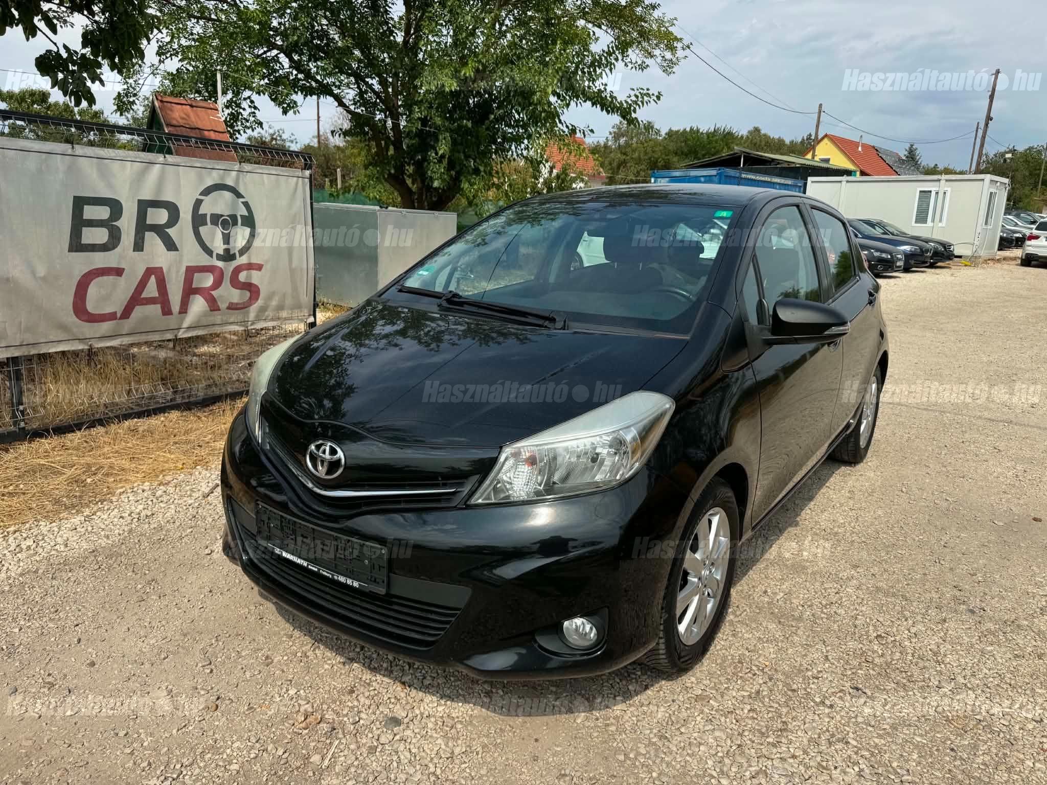 TOYOTA YARIS 2013/5 - 1