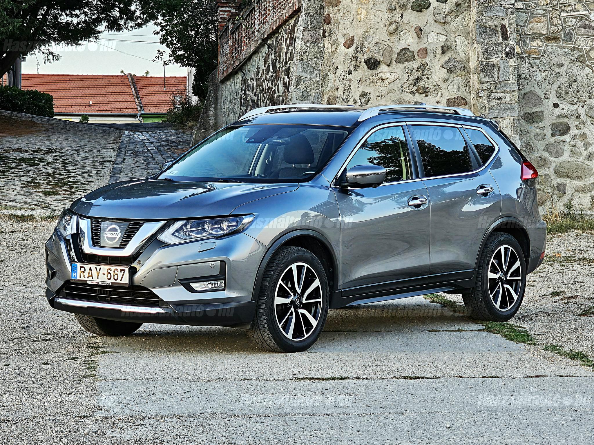 NISSAN X-TRAIL 2018/8 - 1