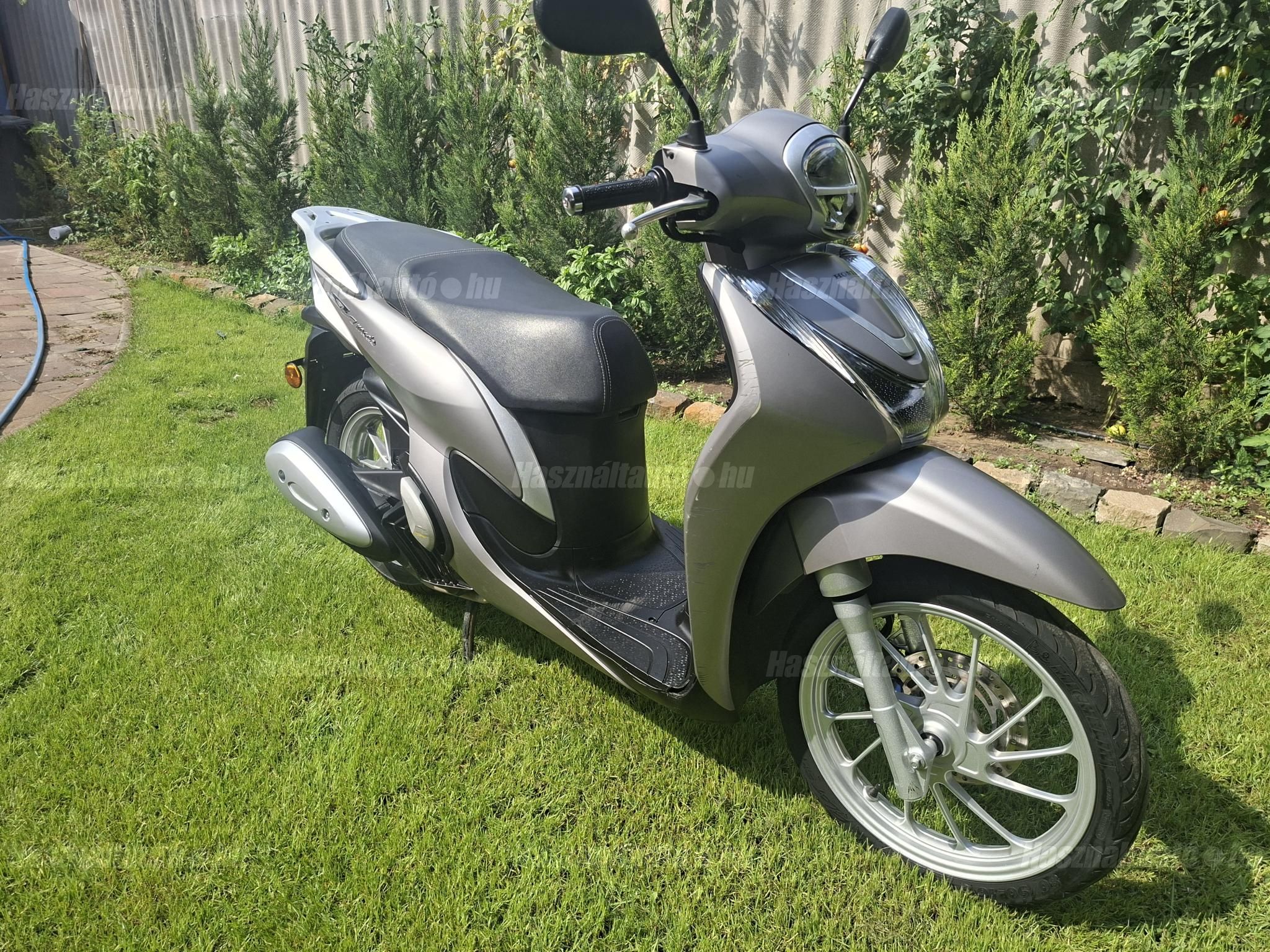 HONDA SH 125 2024/5 - 1