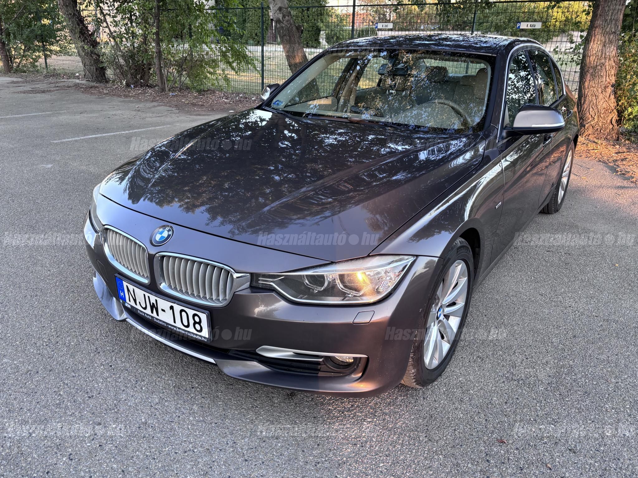 BMW 318 2012/7 - 1