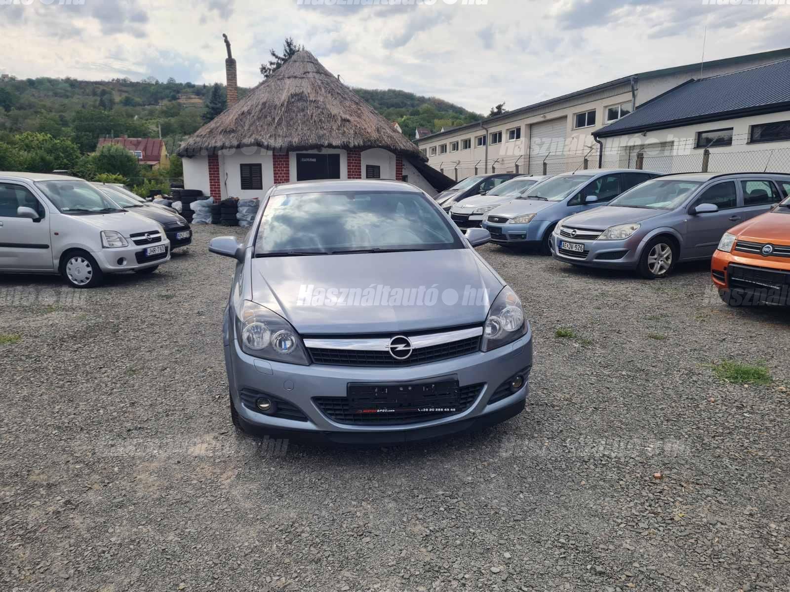 OPEL ASTRA H 2009/5 - 1
