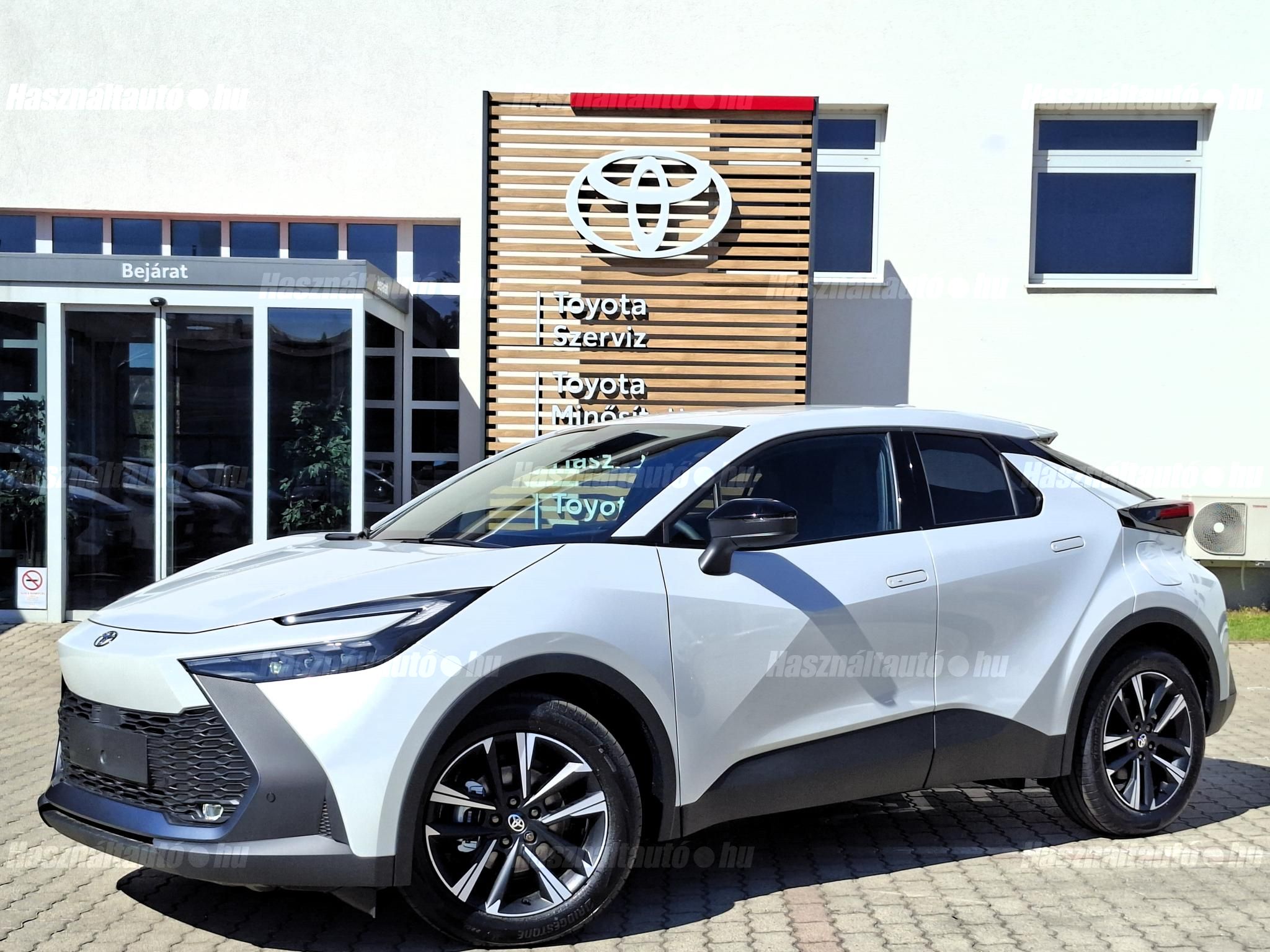 TOYOTA C-HR 2026 - 1