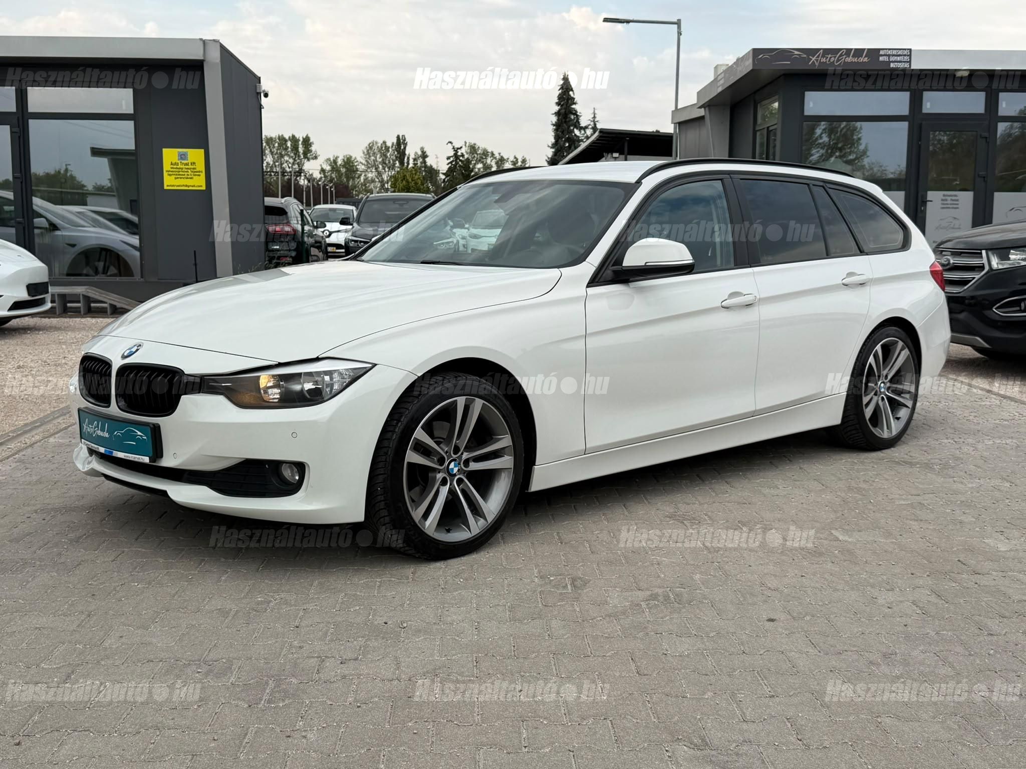 BMW 3-AS SOROZAT 2013/7 - 1