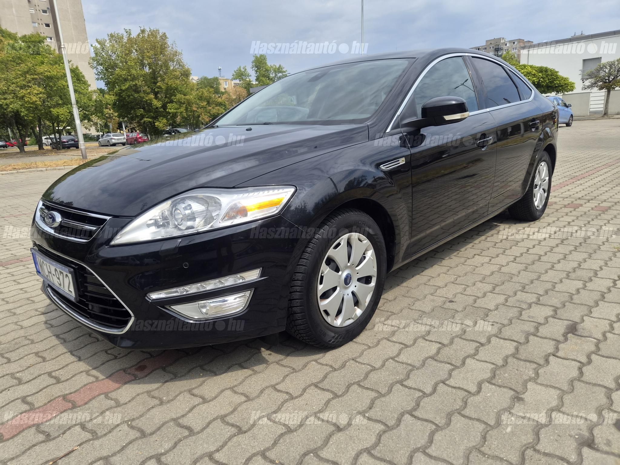 FORD MONDEO 2012/8 - 1