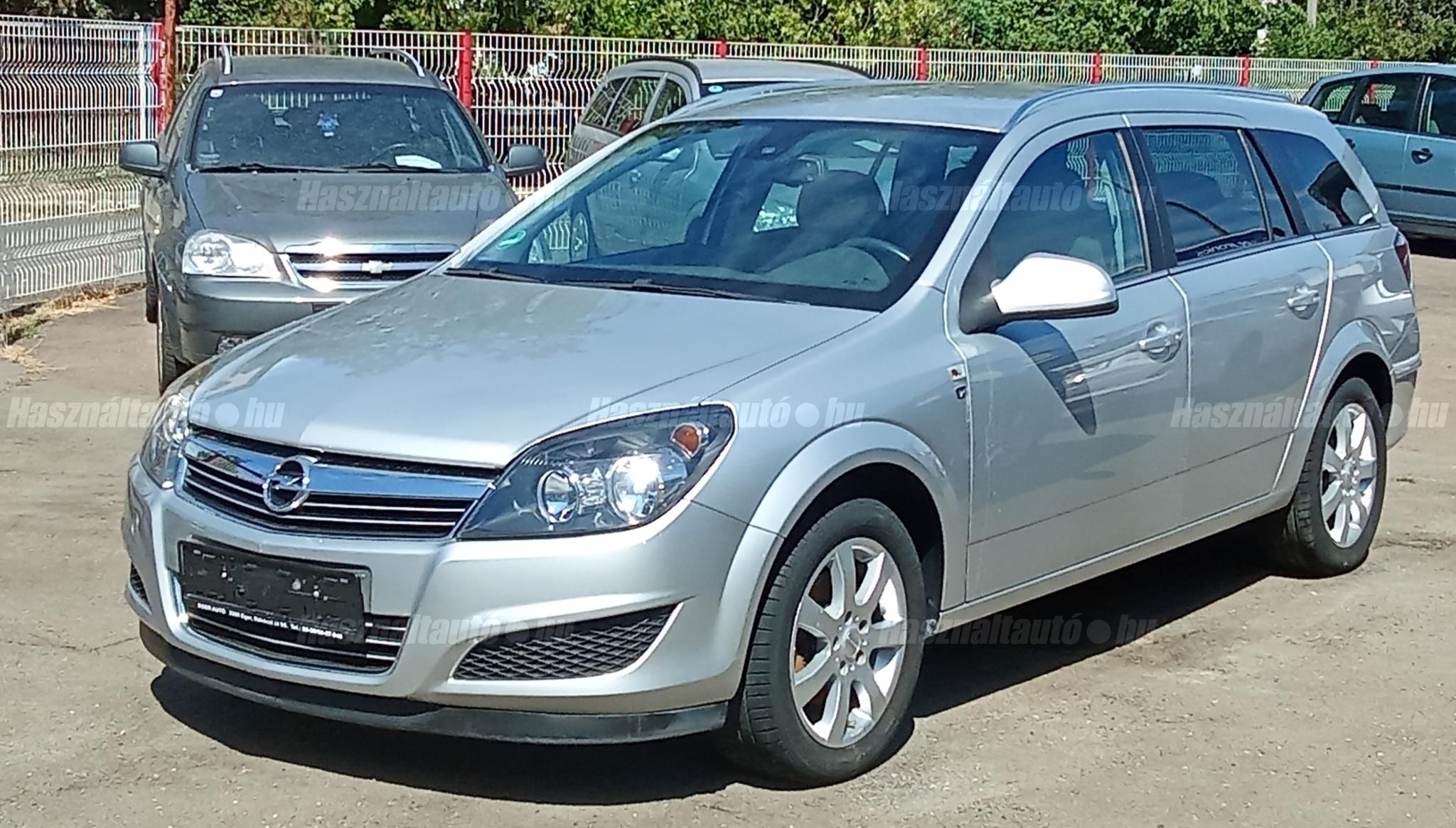 OPEL ASTRA H 2010/6 - 1