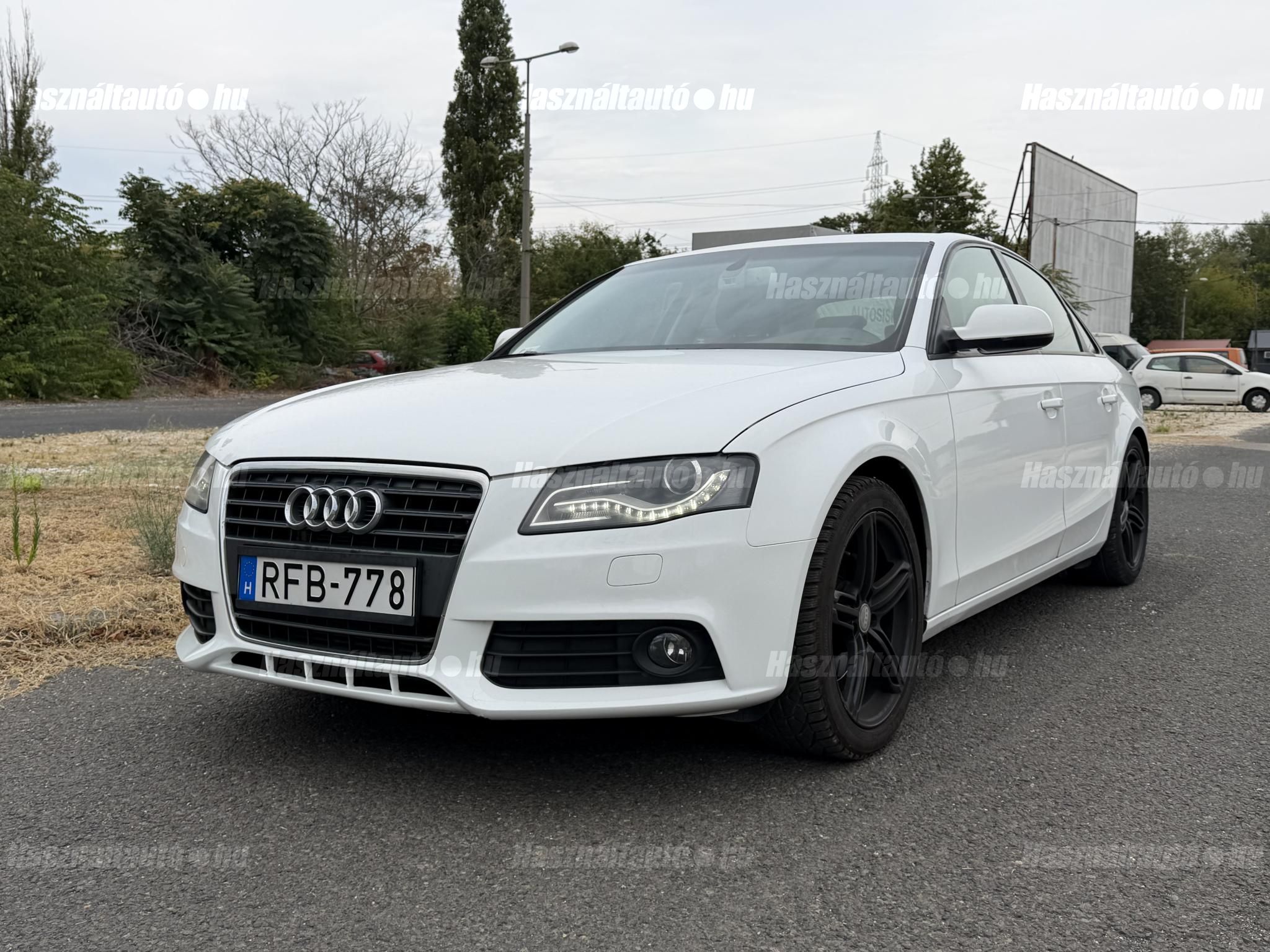 AUDI A4 2010/9 - 1