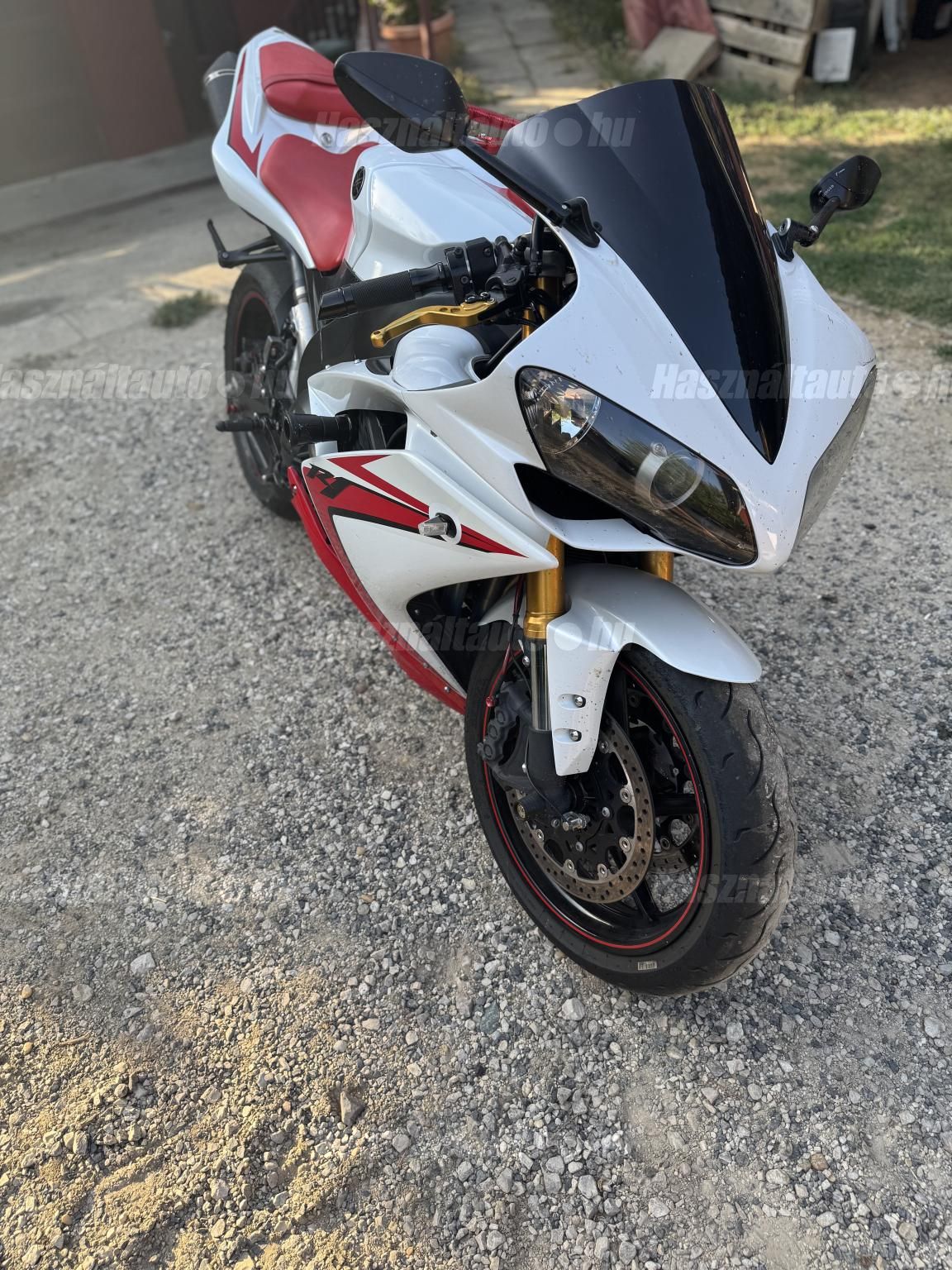 YAMAHA YZF R1 2008/10 - 1