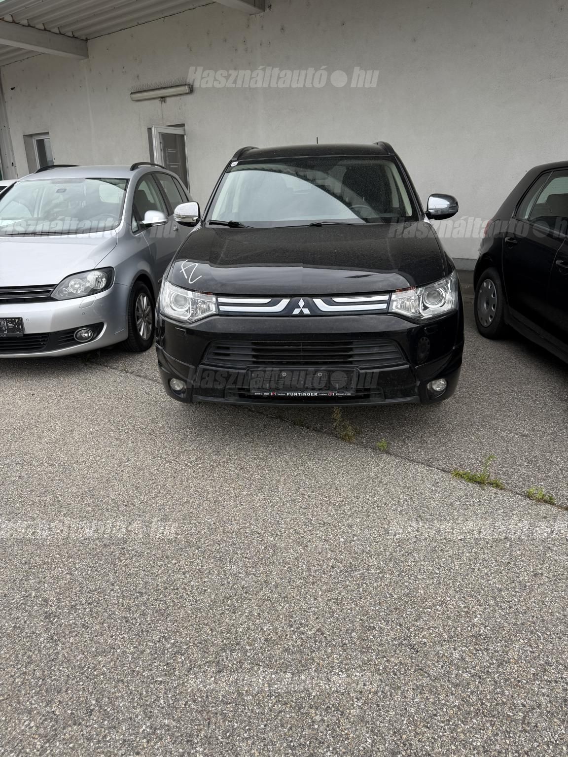 MITSUBISHI OUTLANDER 2013/6 - 1