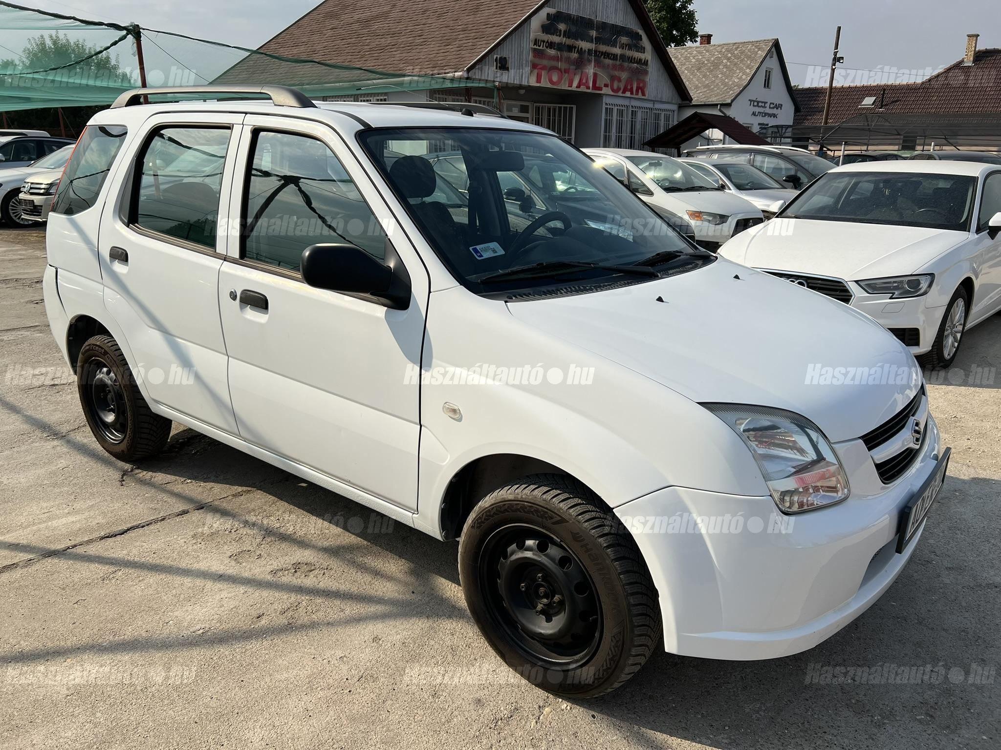 SUZUKI IGNIS 2004/5 - 1