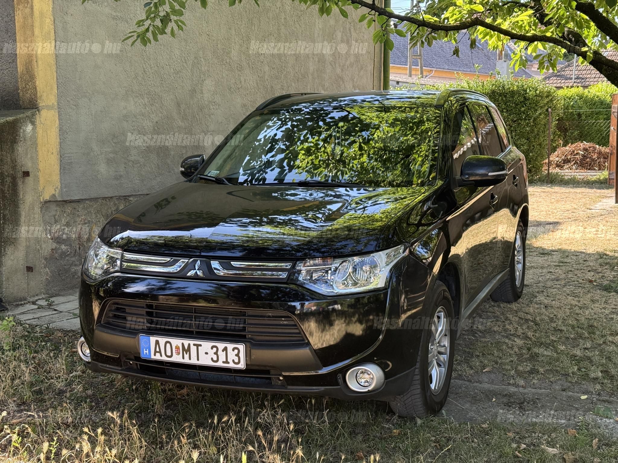 MITSUBISHI OUTLANDER 2013/10 - 1