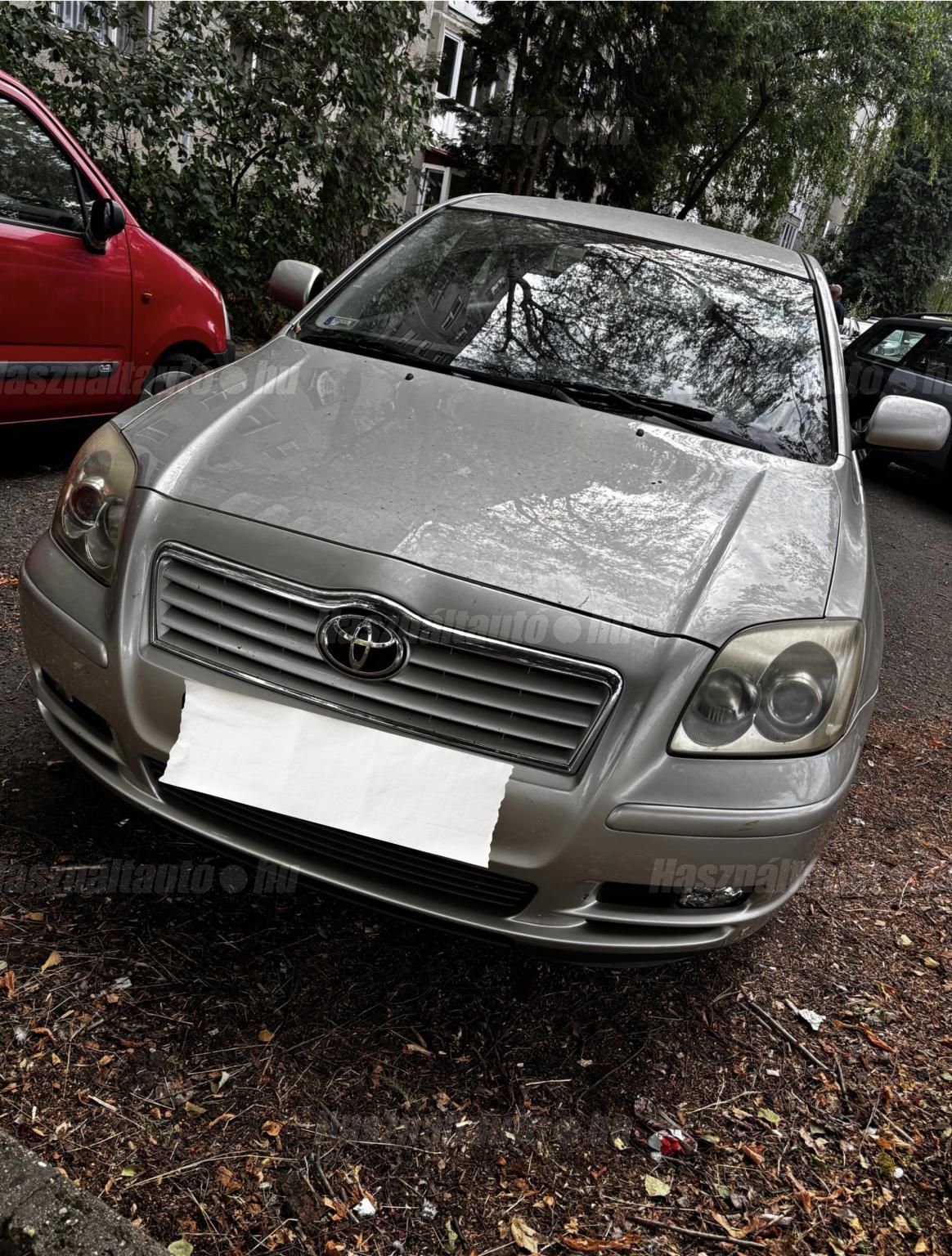 TOYOTA AVENSIS 2004/9 - 1