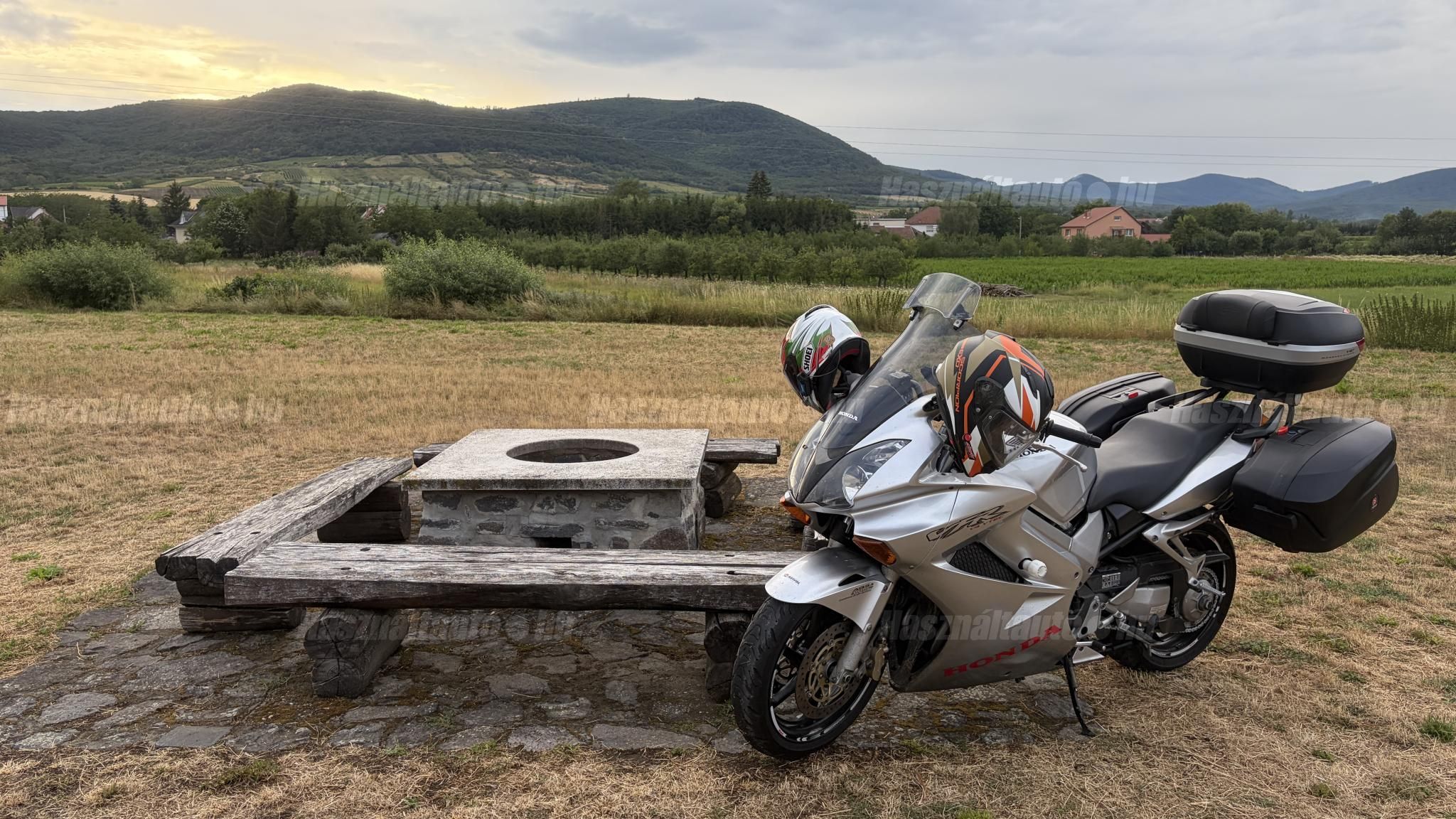 HONDA VFR 800 2002/10 - 1