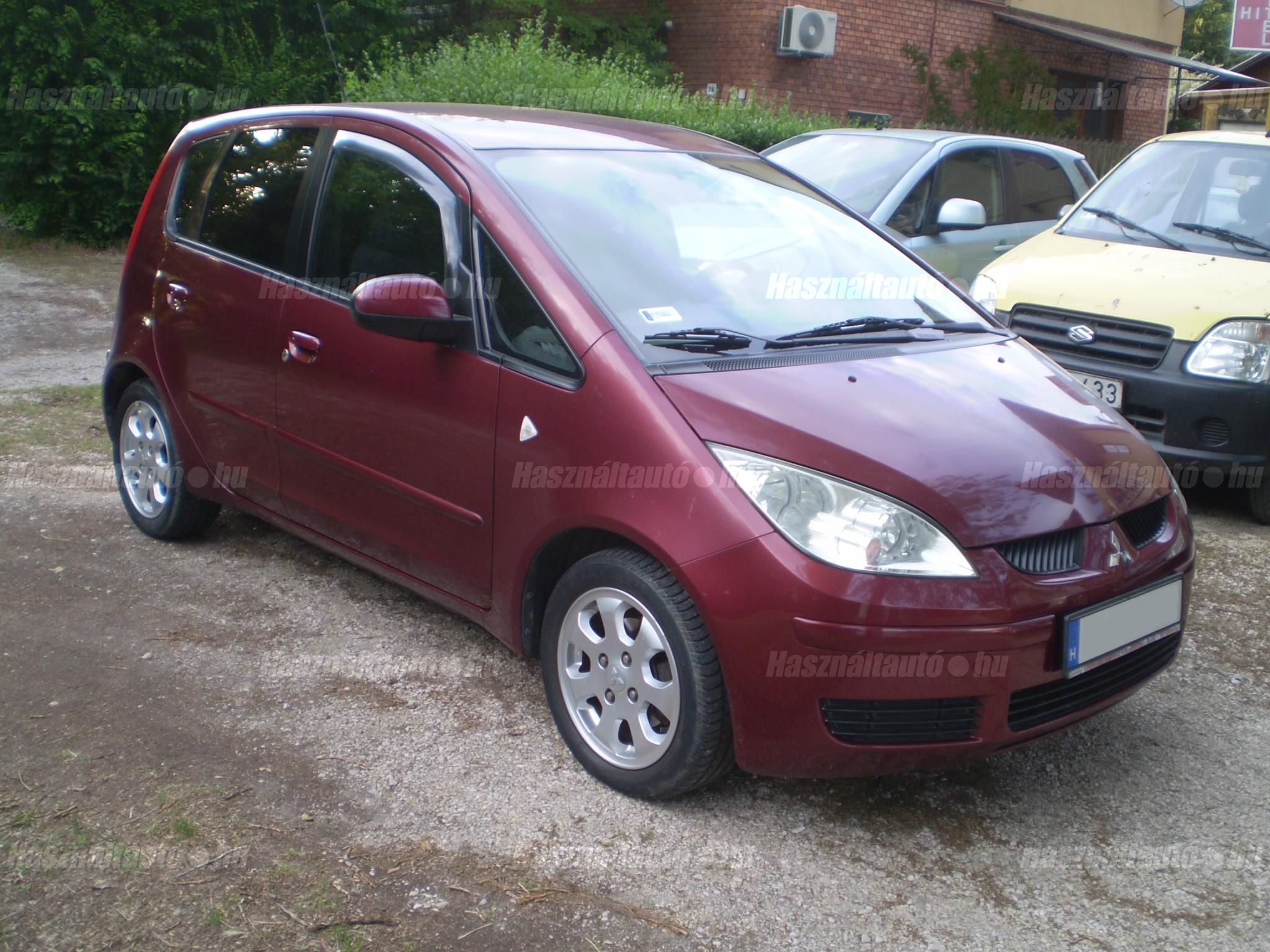 MITSUBISHI COLT 2006/7 - 1