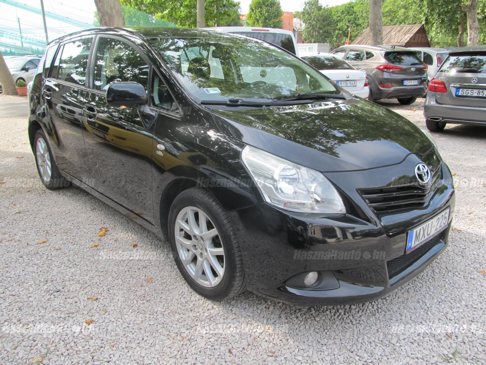 TOYOTA VERSO 2009/11 - 1