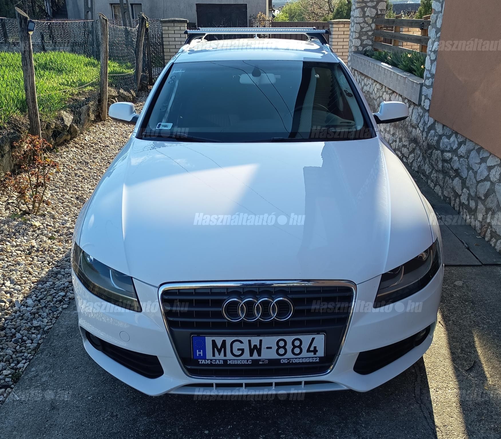 AUDI A4 2010/12 - 1