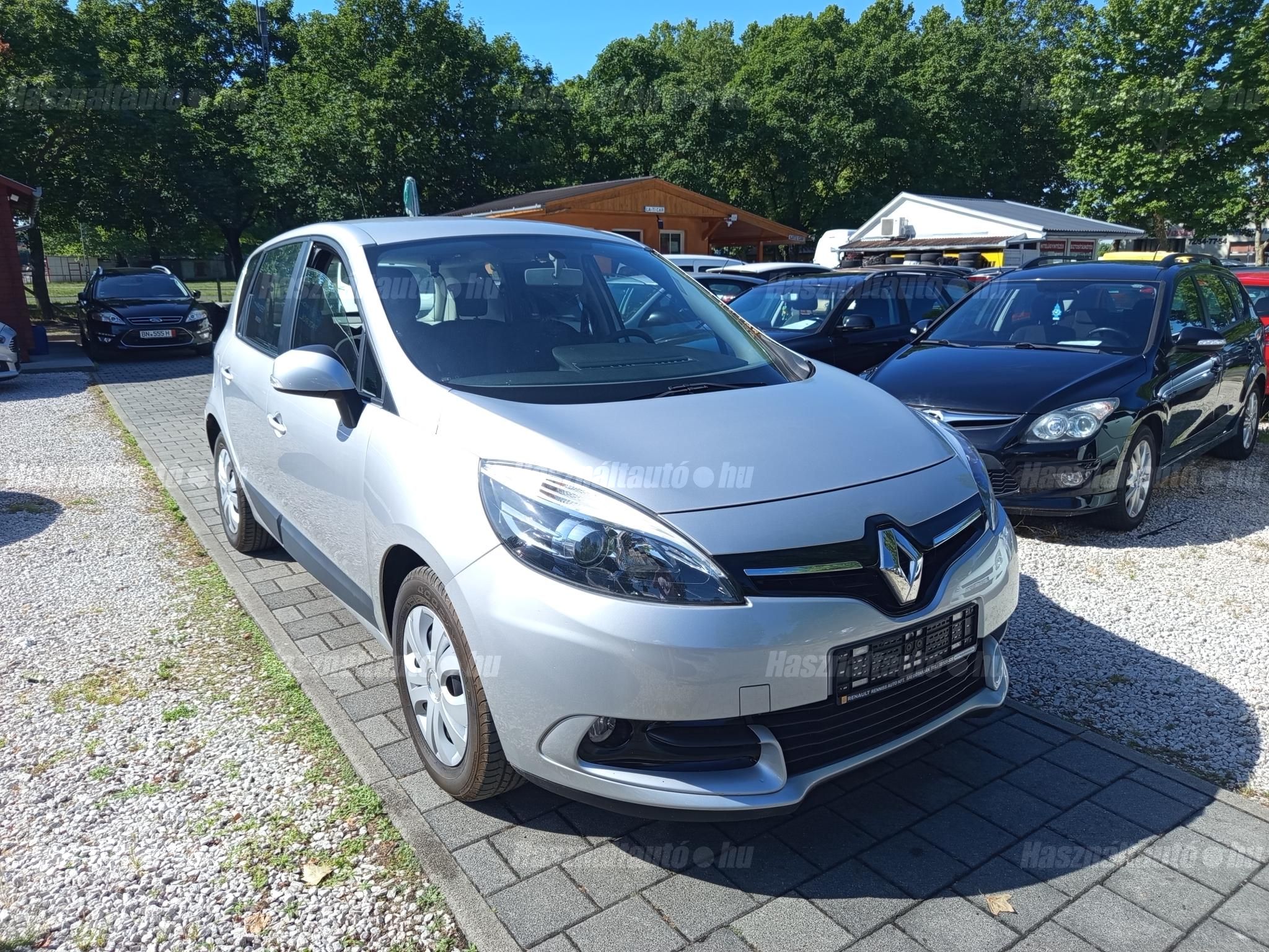 RENAULT SCENIC 2012/3 - 1
