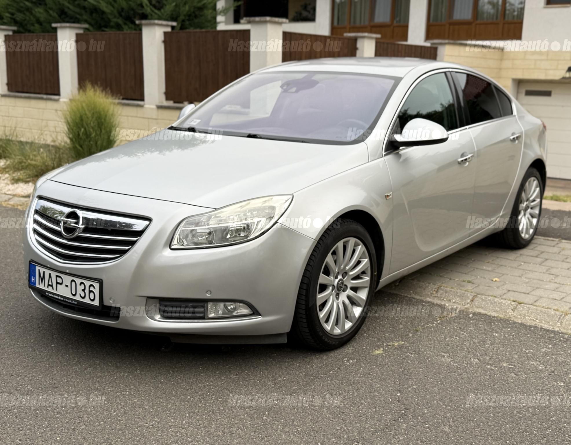 OPEL INSIGNIA 2009/6 - 1
